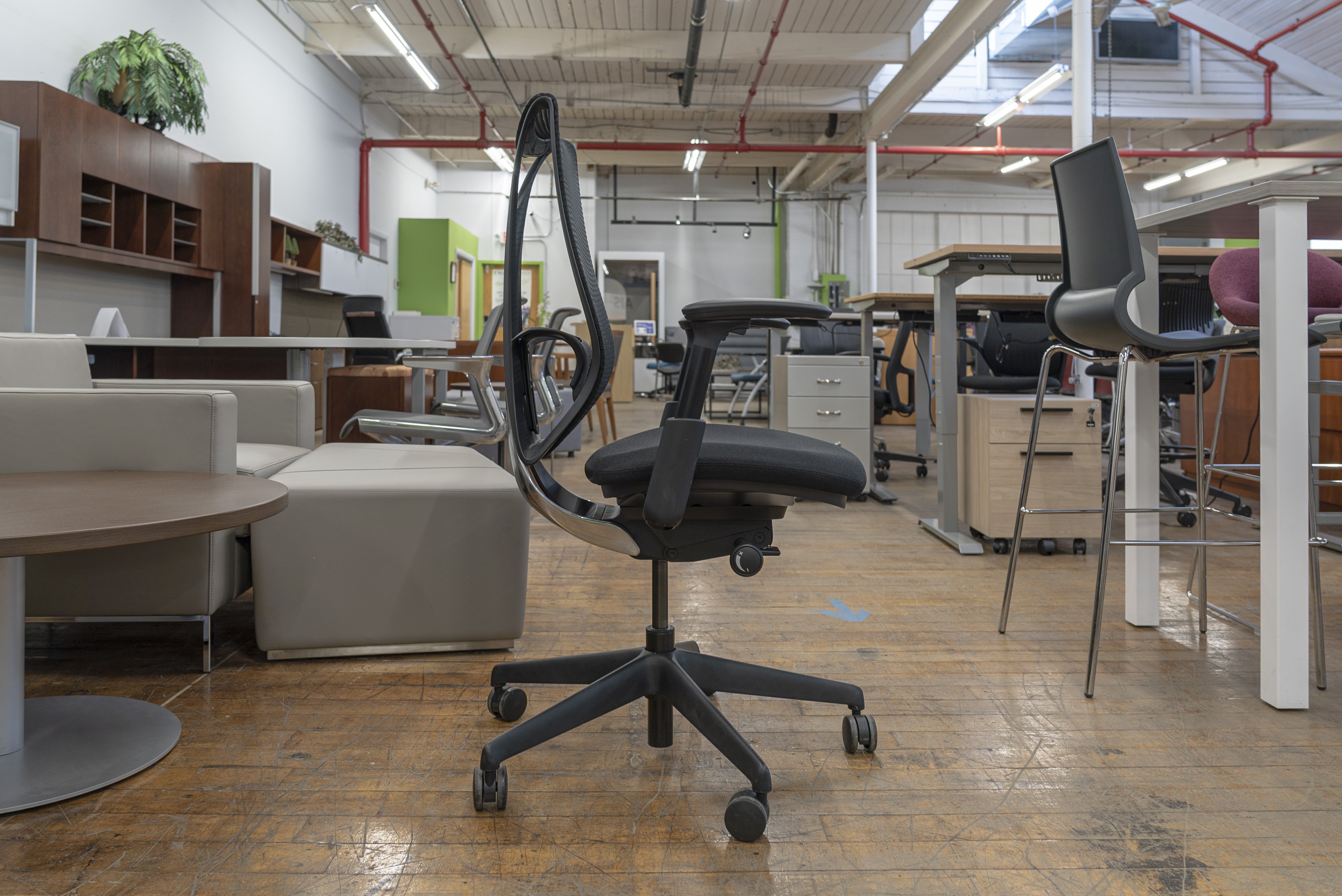 teknion-sabrina-mesh-back-task-chairs