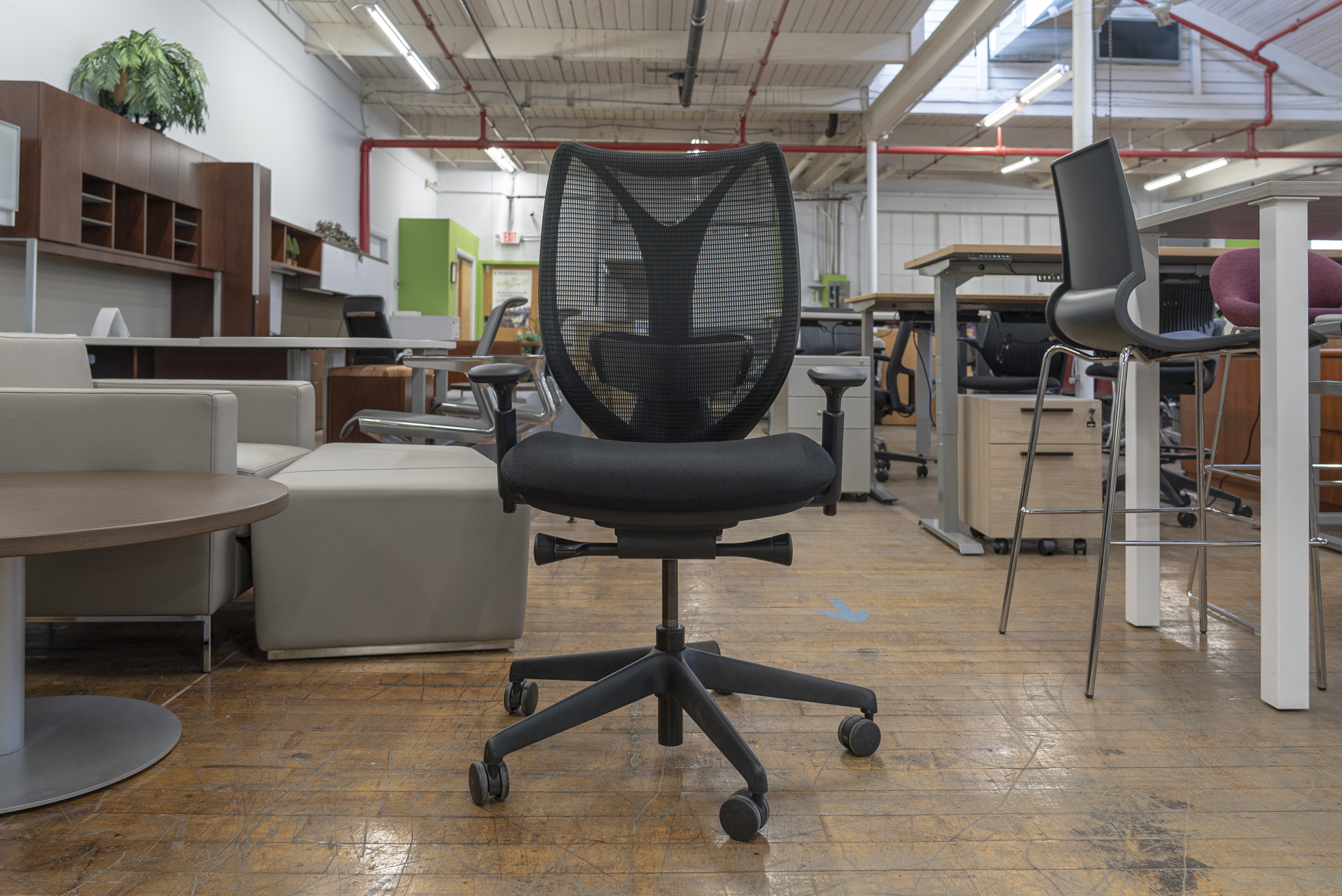 teknion-sabrina-mesh-back-task-chairs