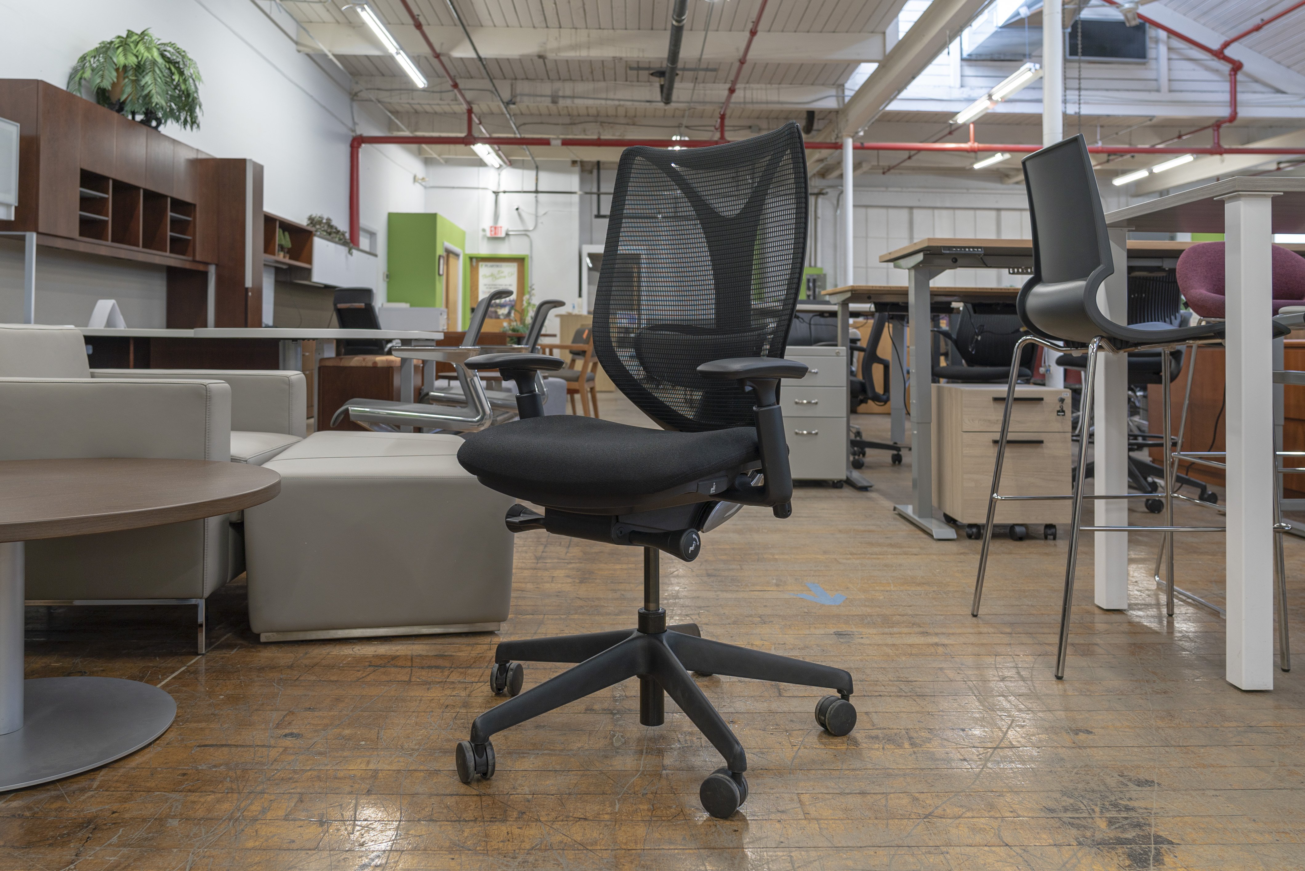 teknion-sabrina-mesh-back-task-chairs