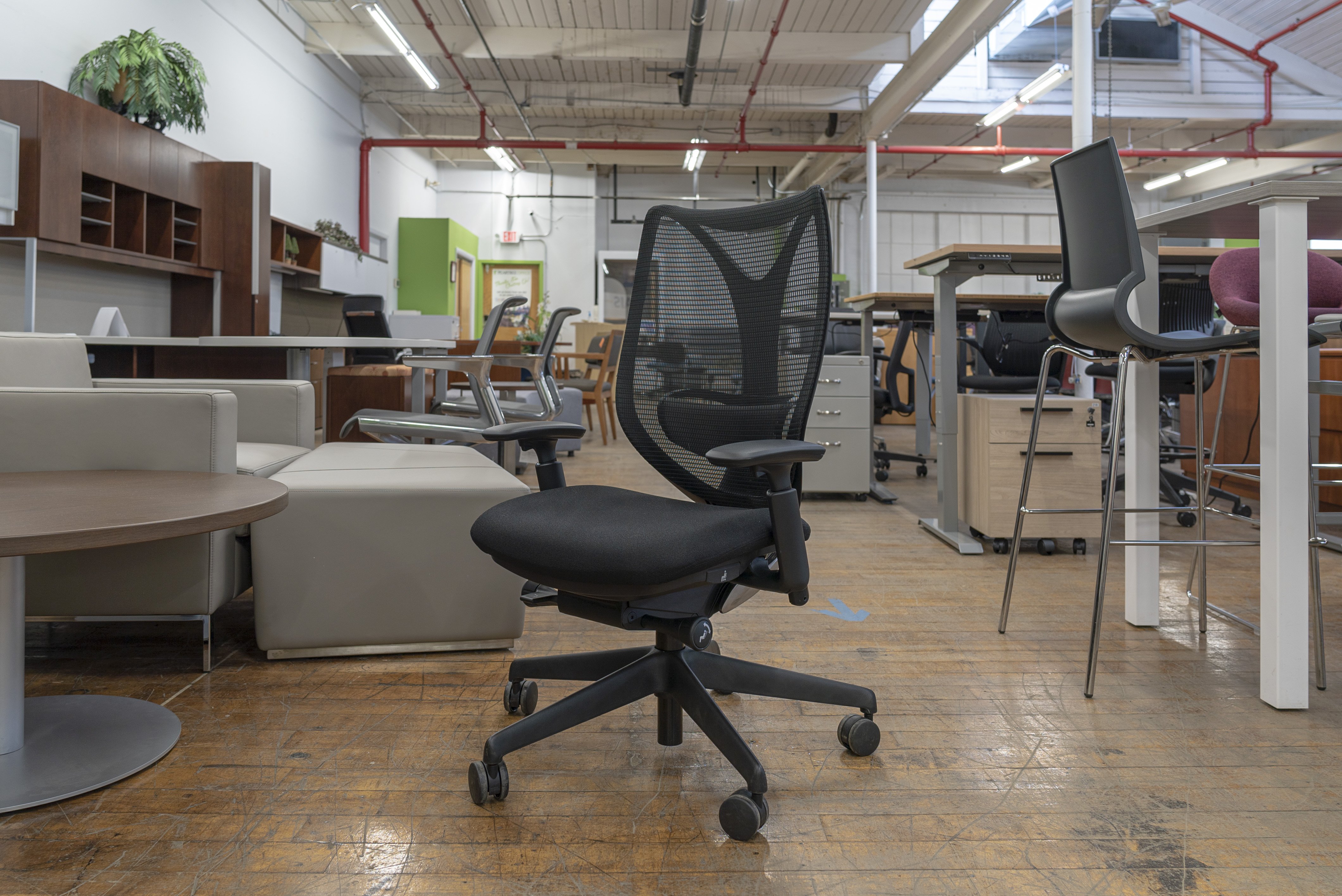 teknion-sabrina-mesh-back-task-chairs