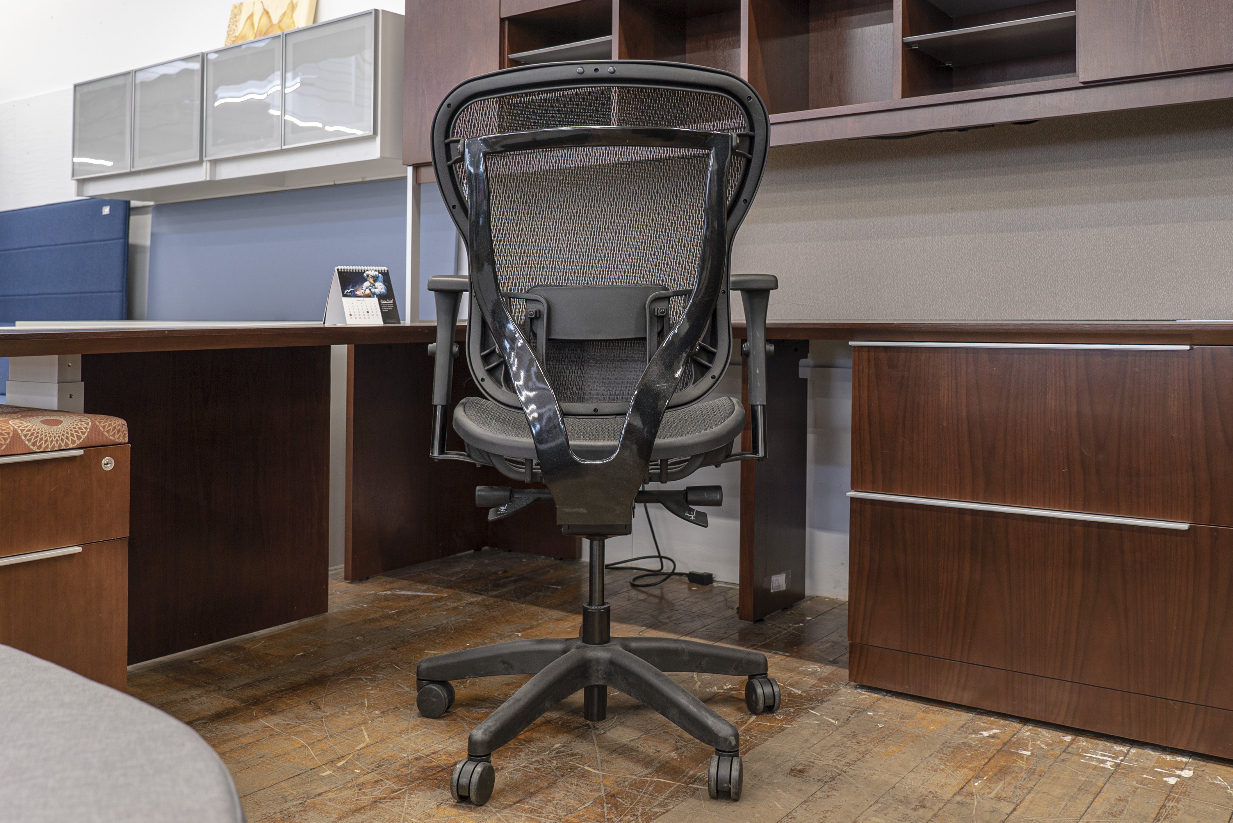tofr-11adl-buzz-rik-task-chr-black
