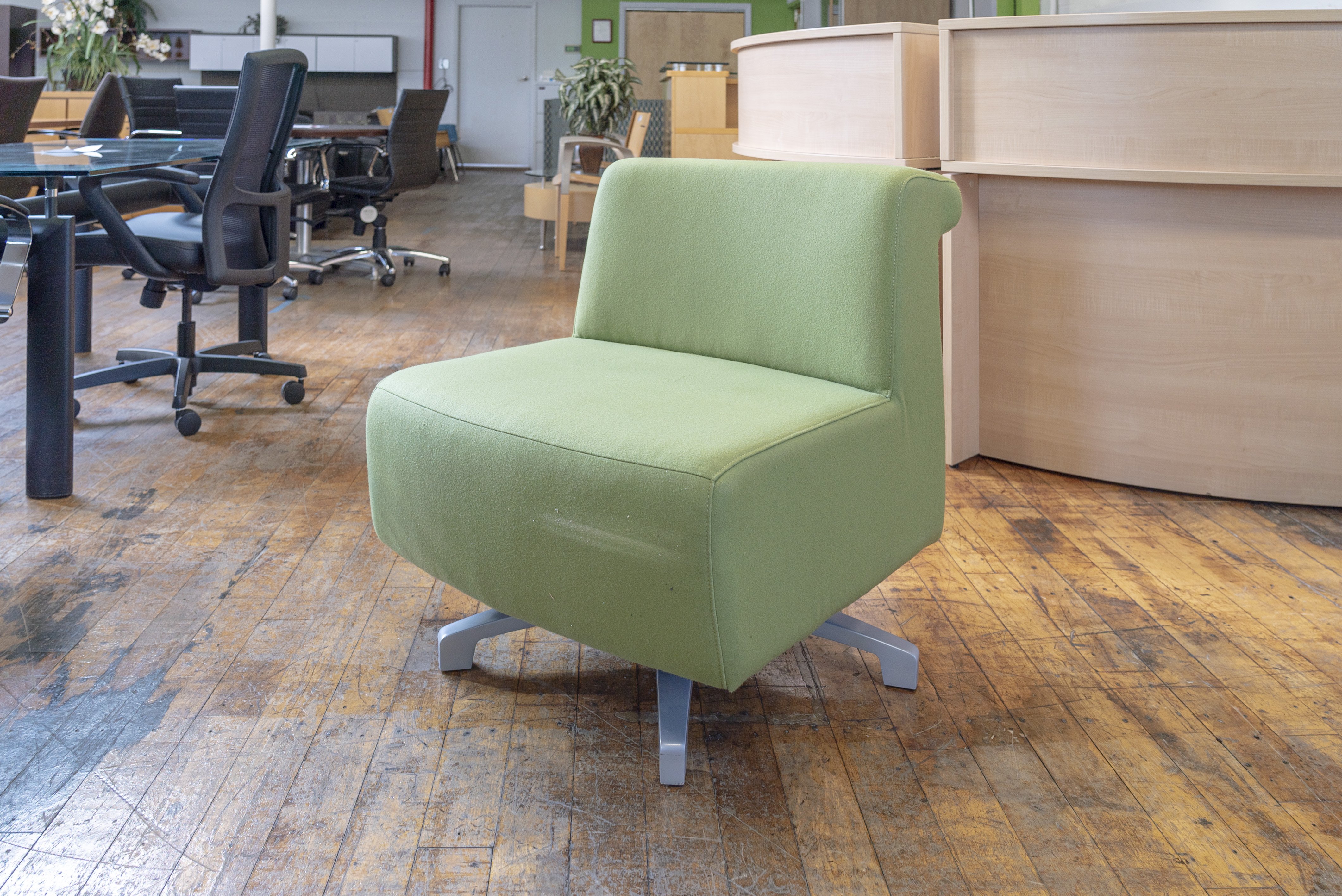 allsteel-linger-swivel-lounge-chairs