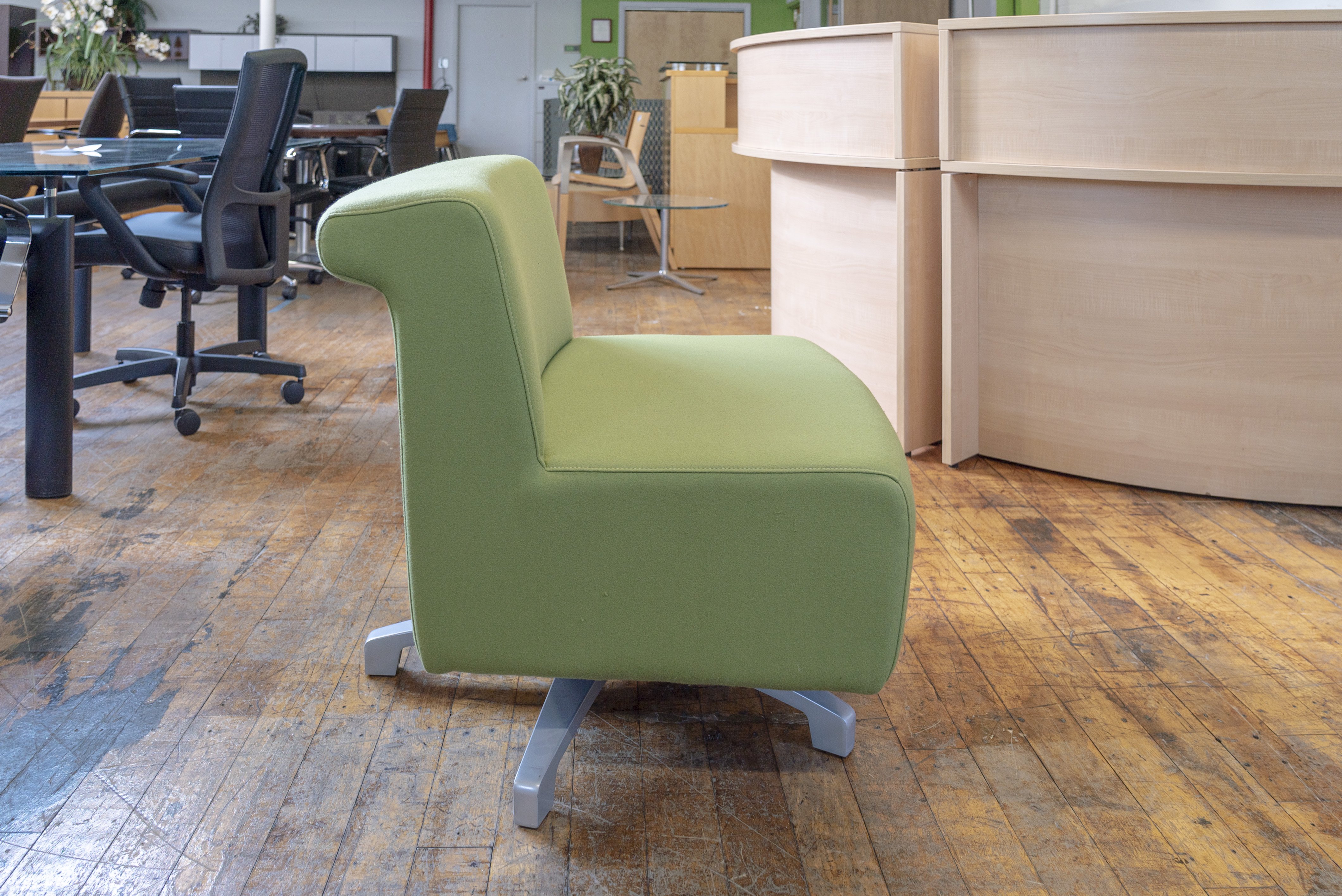 allsteel-linger-swivel-lounge-chairs