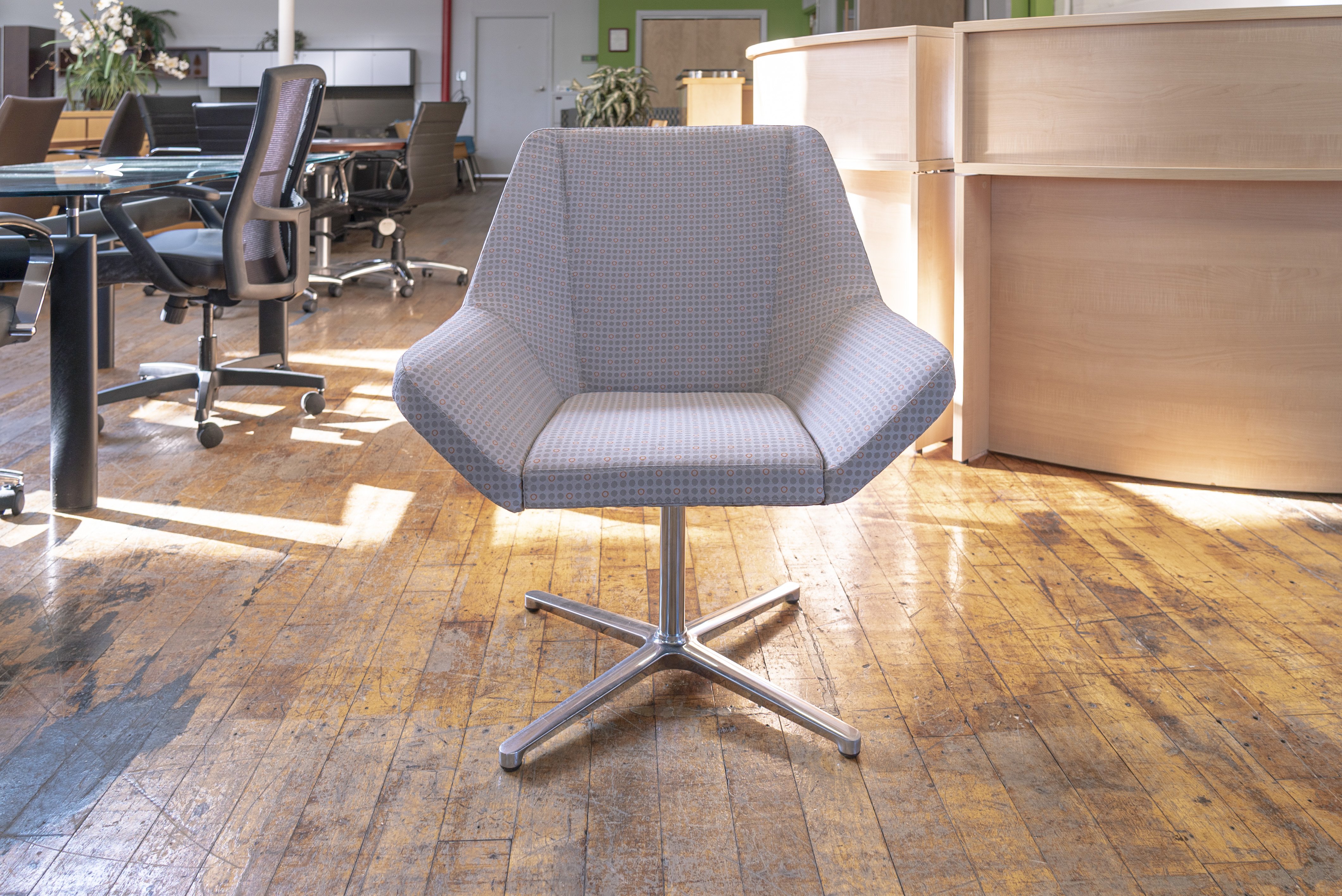 keilhauer-cahoots-relax-lounge-chairs