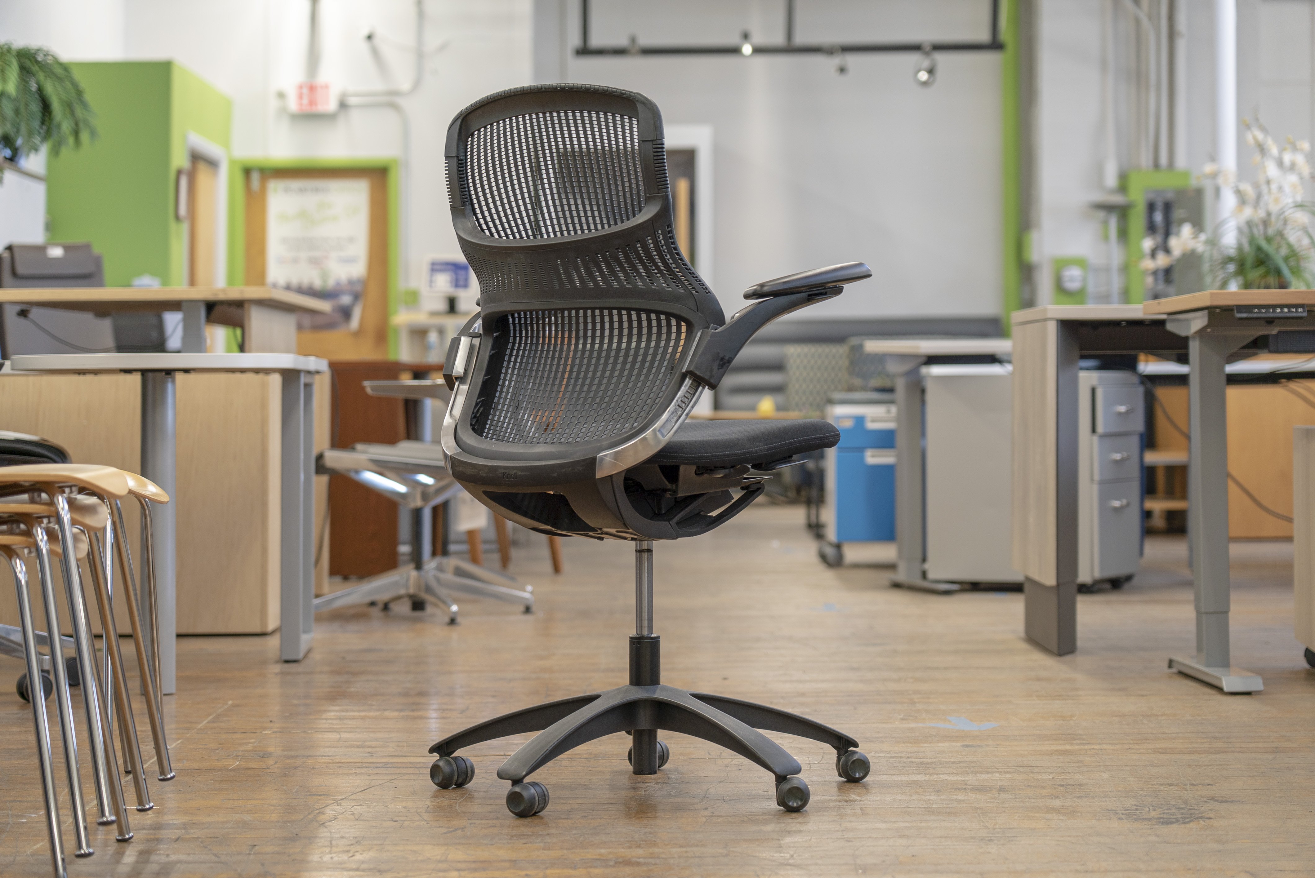 knoll-generation-chairs