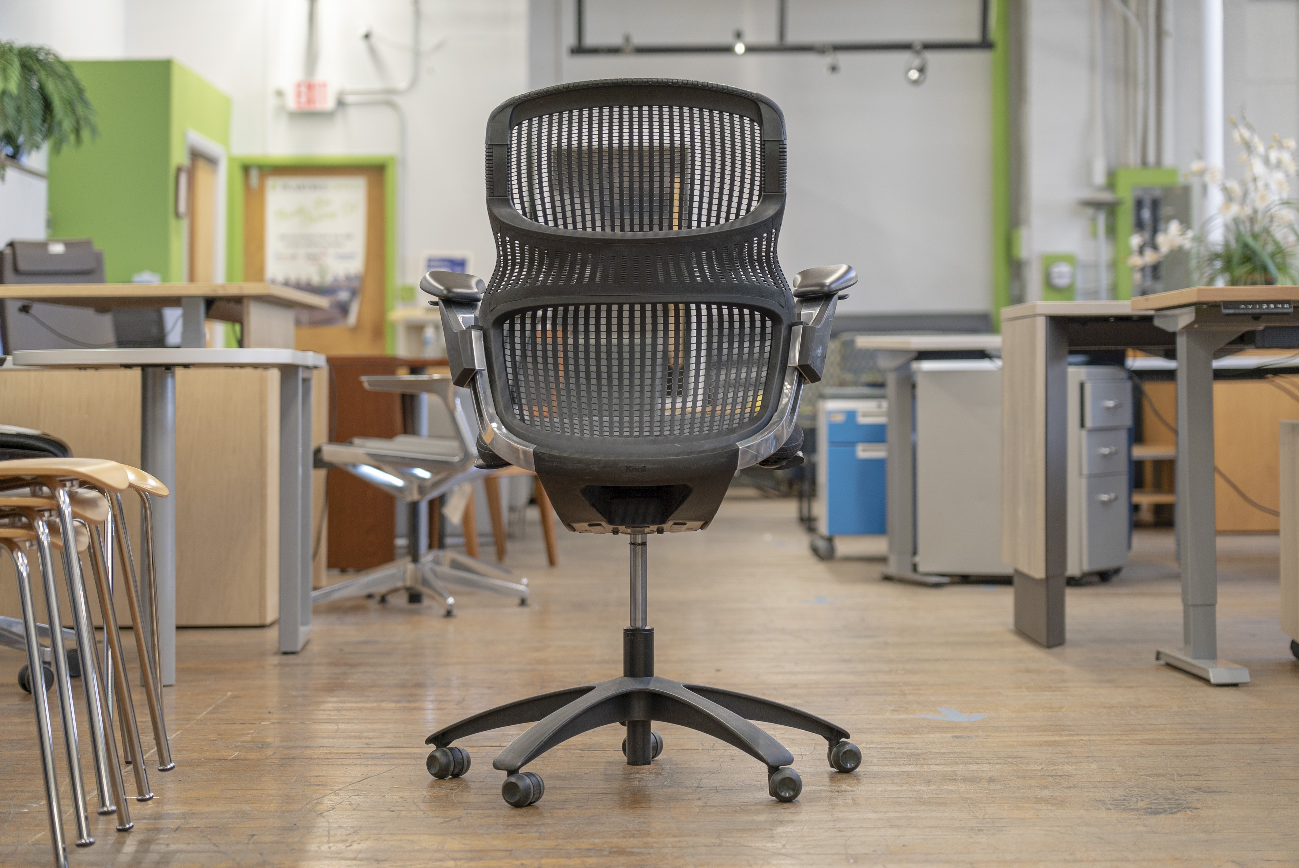 knoll-generation-chairs