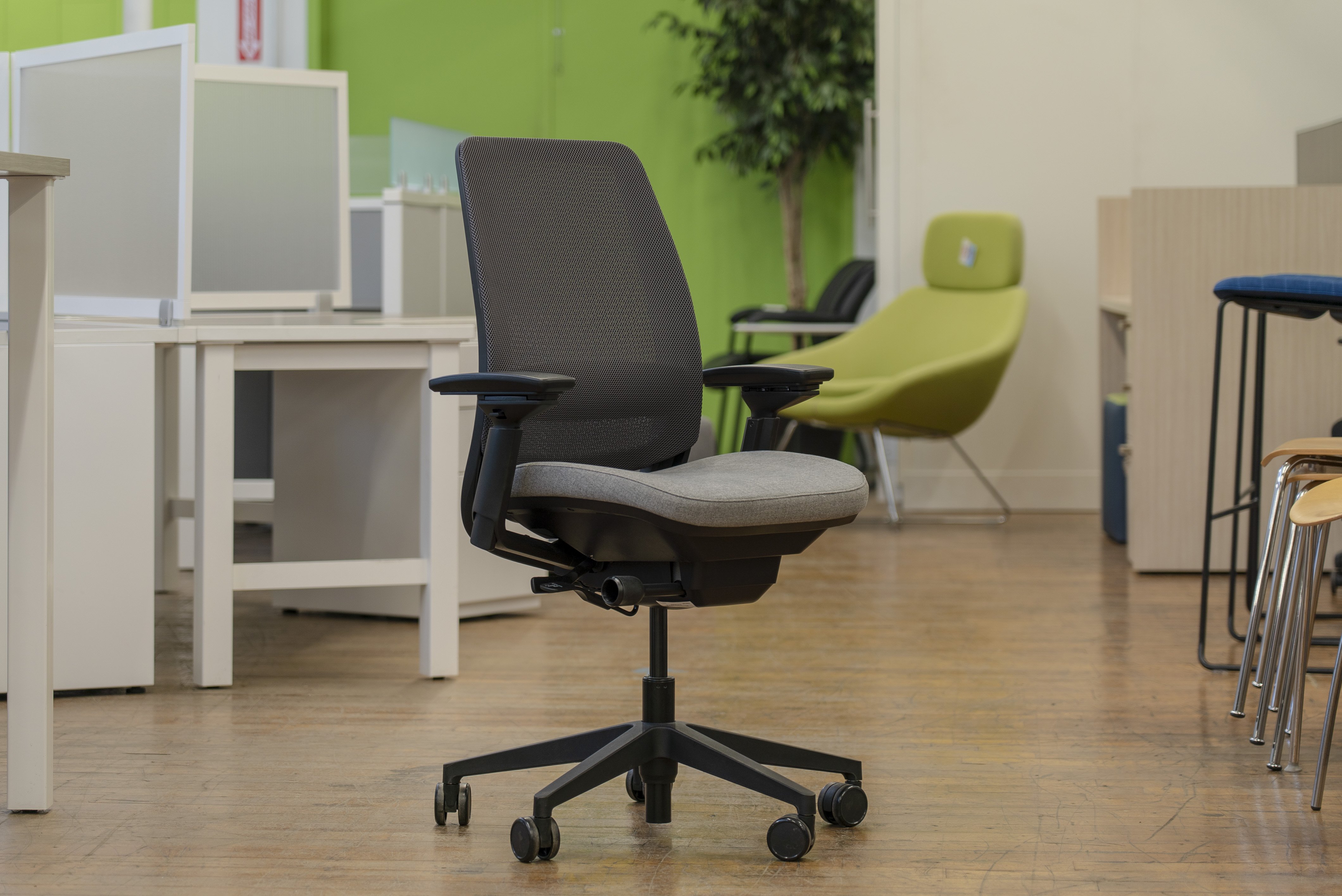 steelcase-amia-air-mesh-back-task-chairs