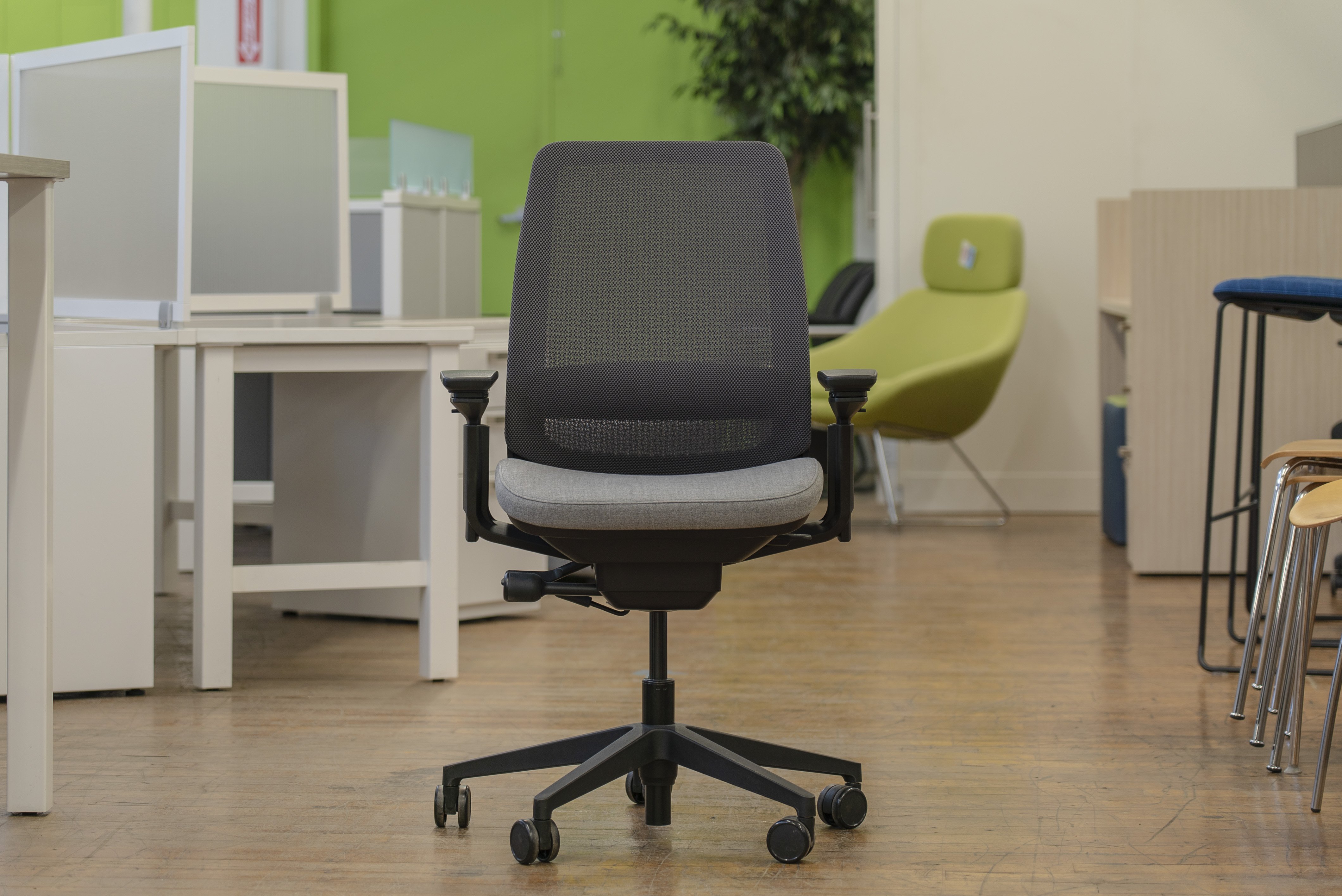 steelcase-amia-air-mesh-back-task-chairs