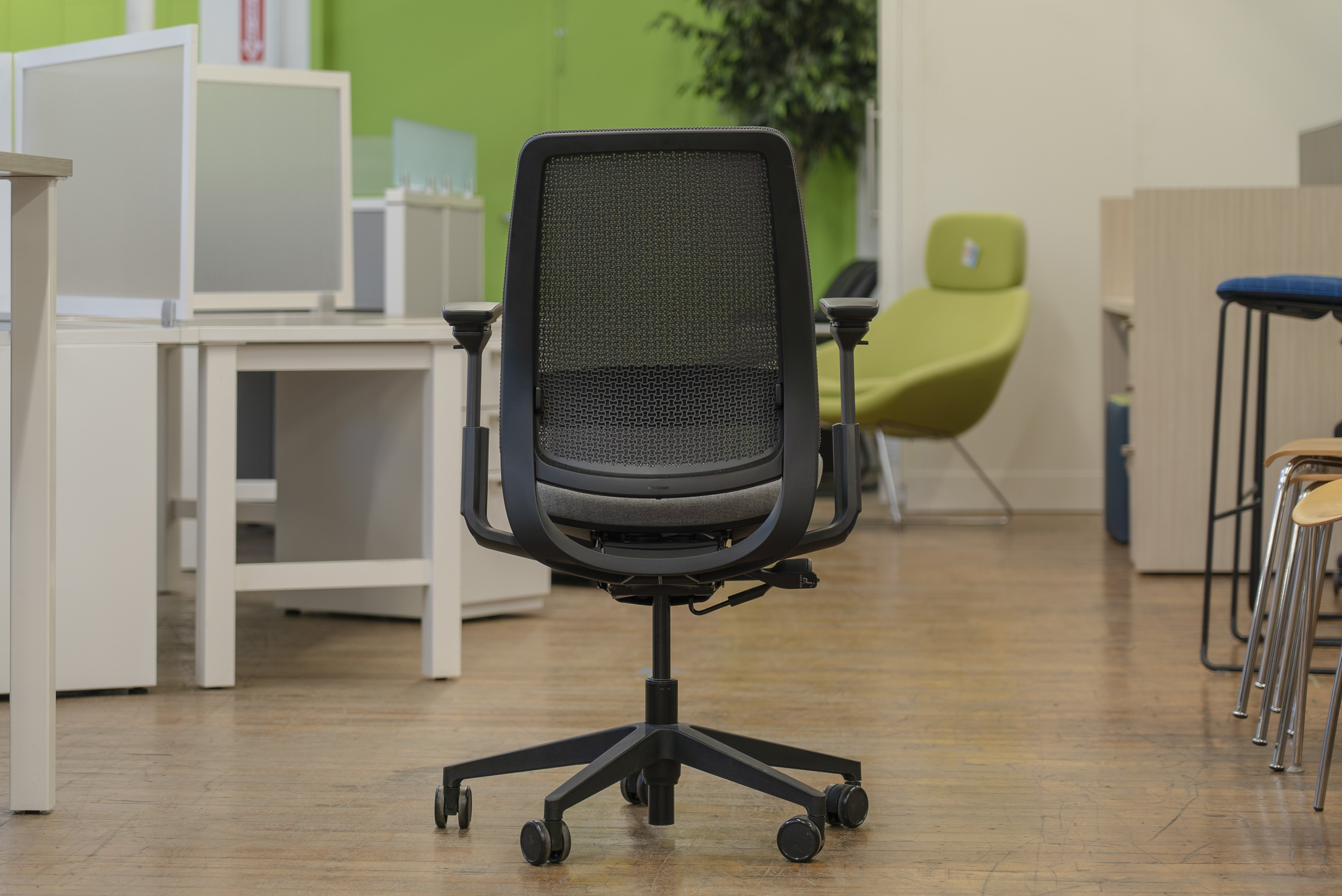 steelcase-amia-air-mesh-back-task-chairs
