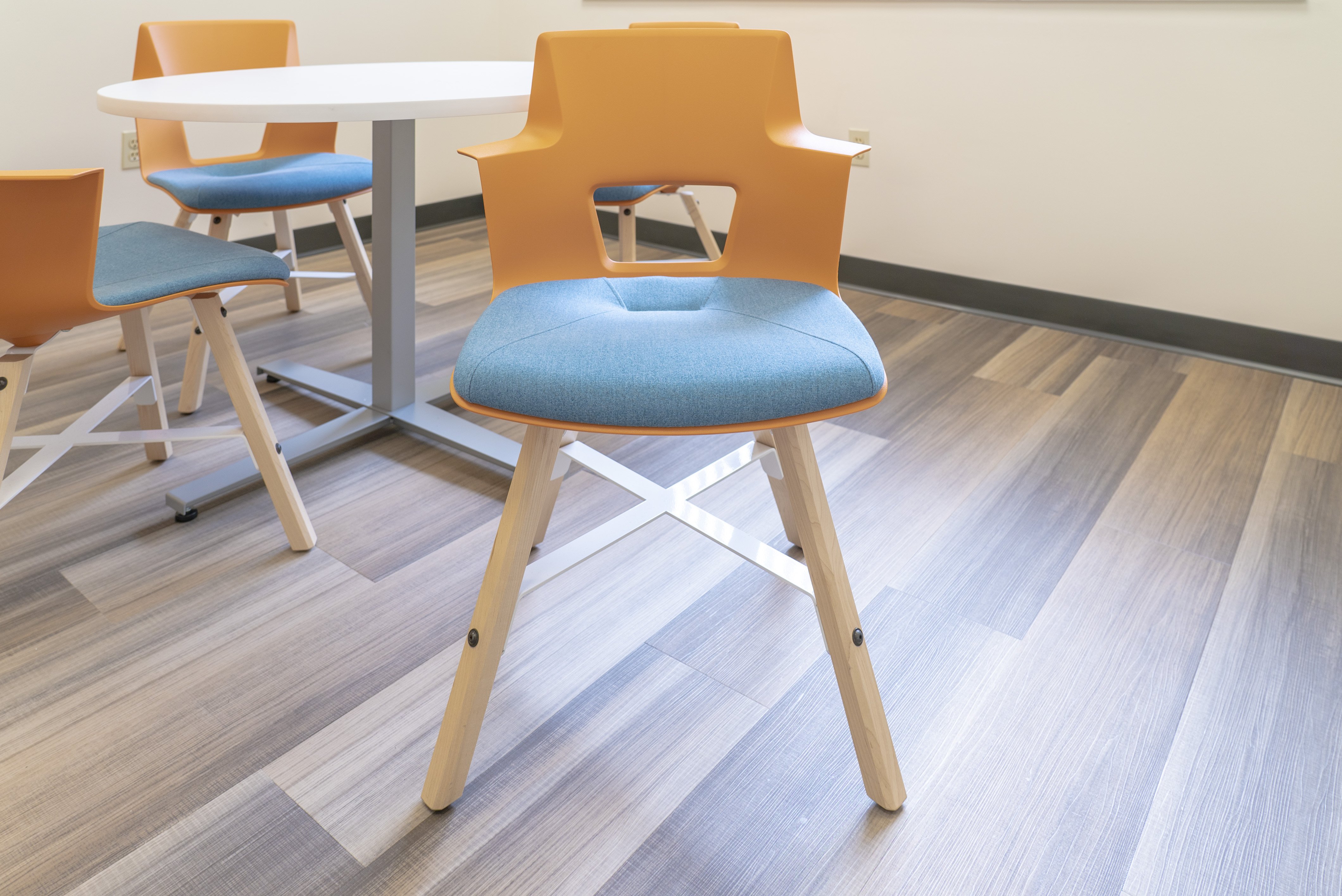 steelcase-turnstone-shortcut-wood-chairs