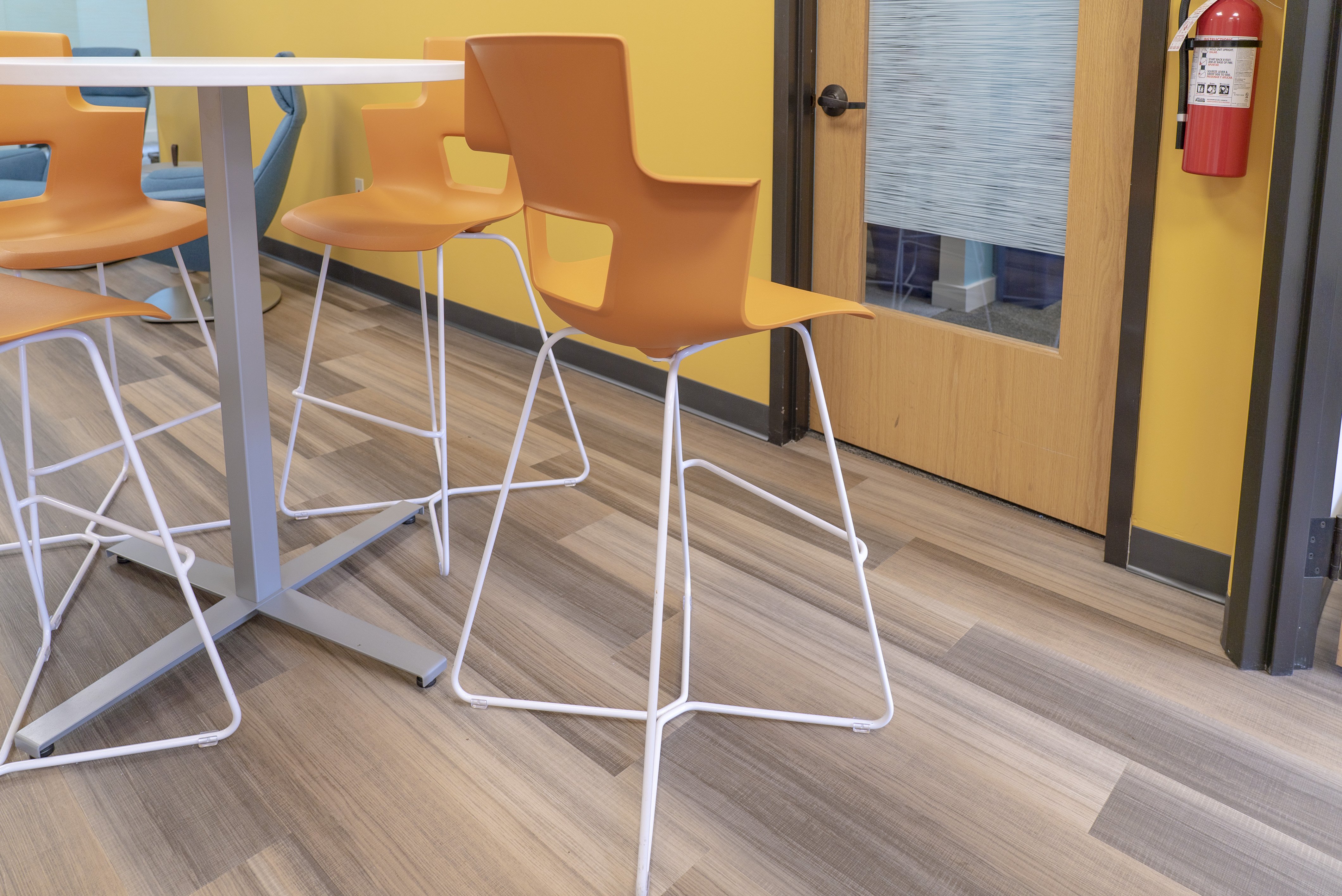 steelcase-turnstone-shortcut-x-base-stools