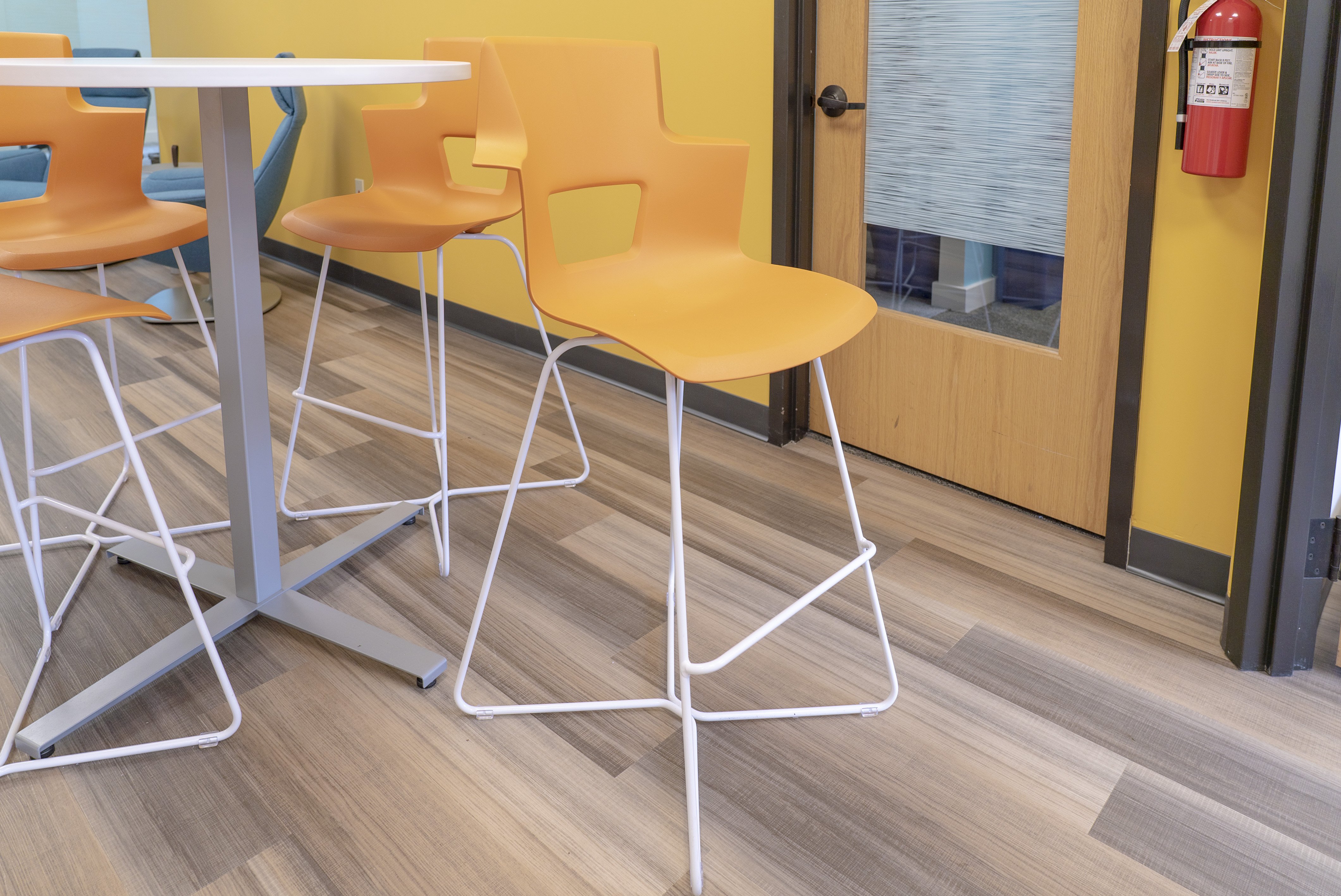 steelcase-turnstone-shortcut-x-base-stools