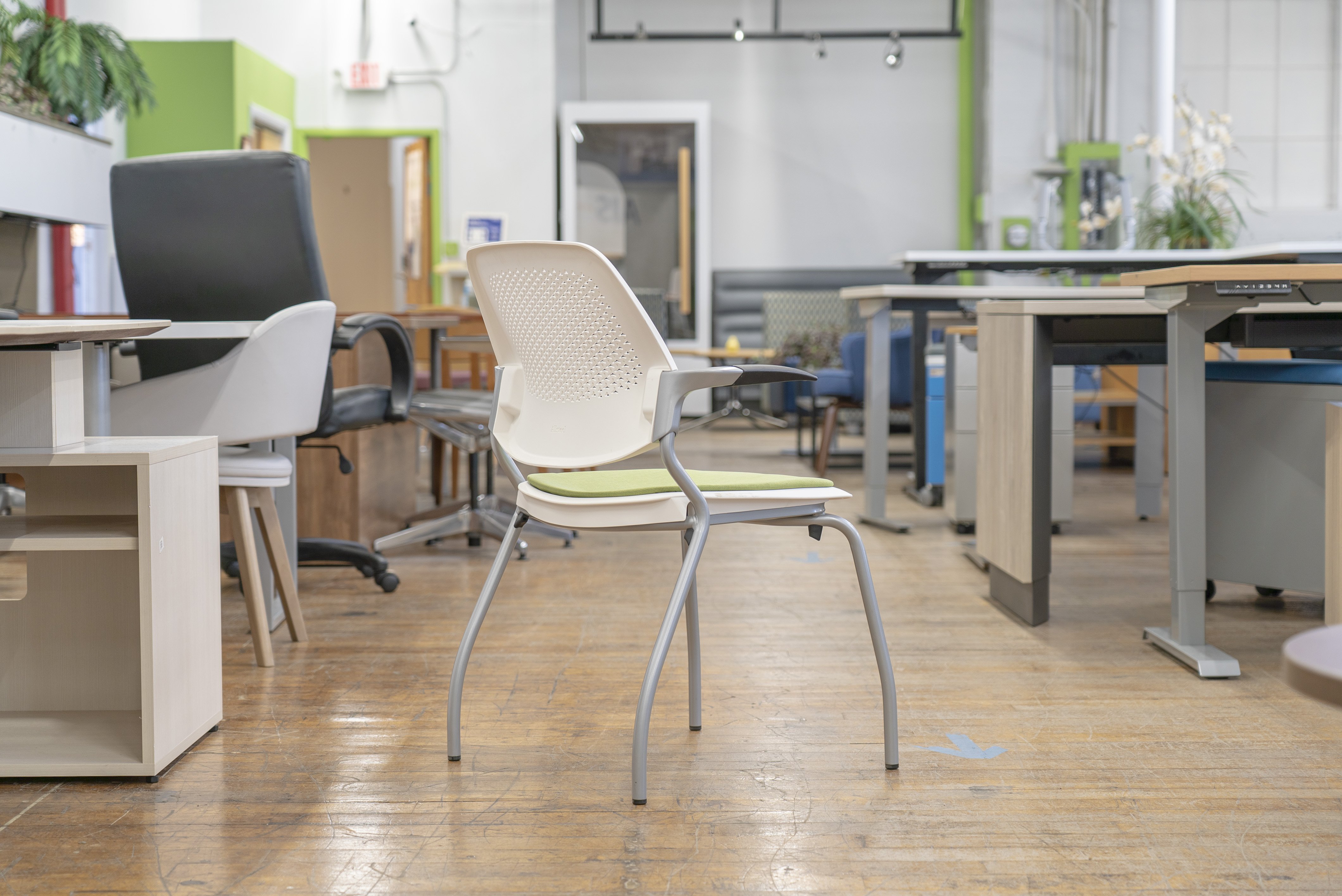 allsteel-inspire-stacking-guest-chairs