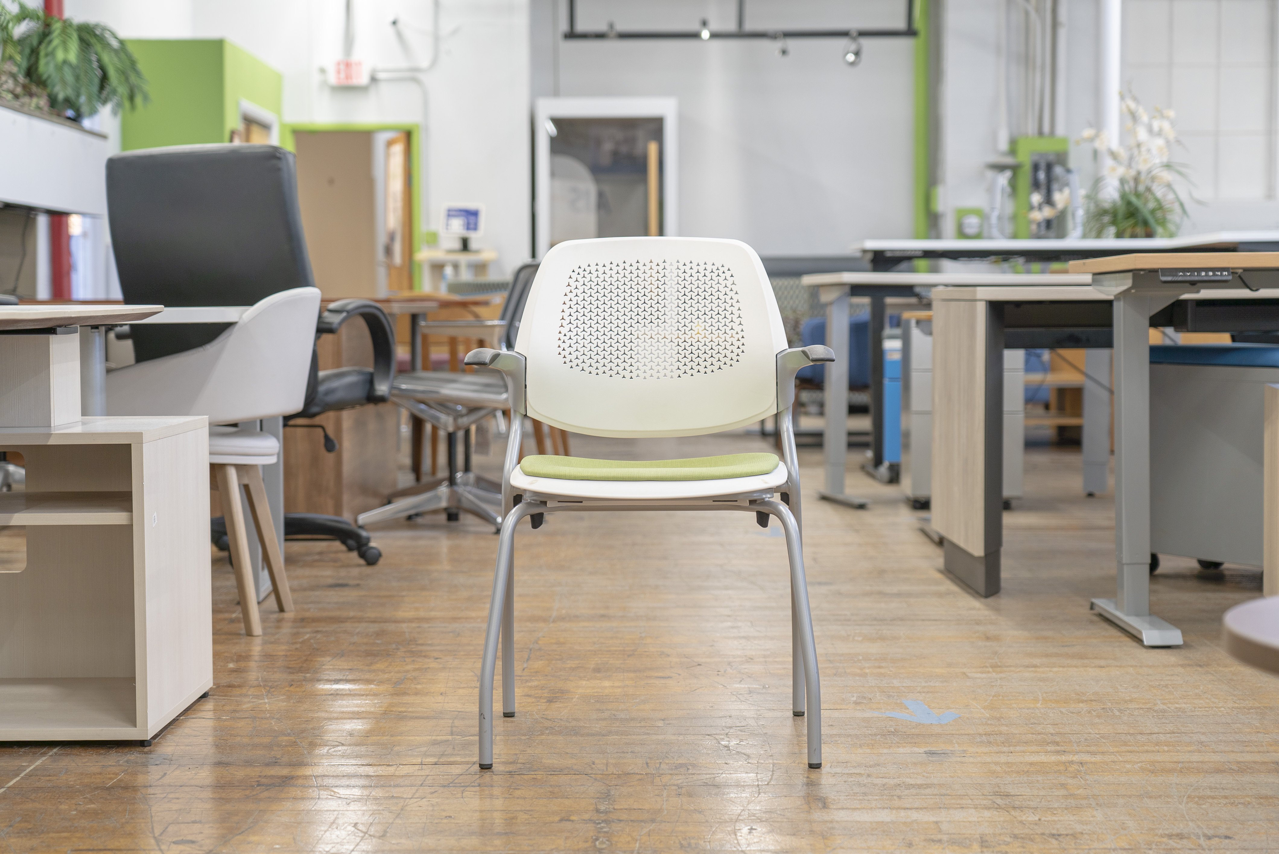 allsteel-inspire-stacking-guest-chairs