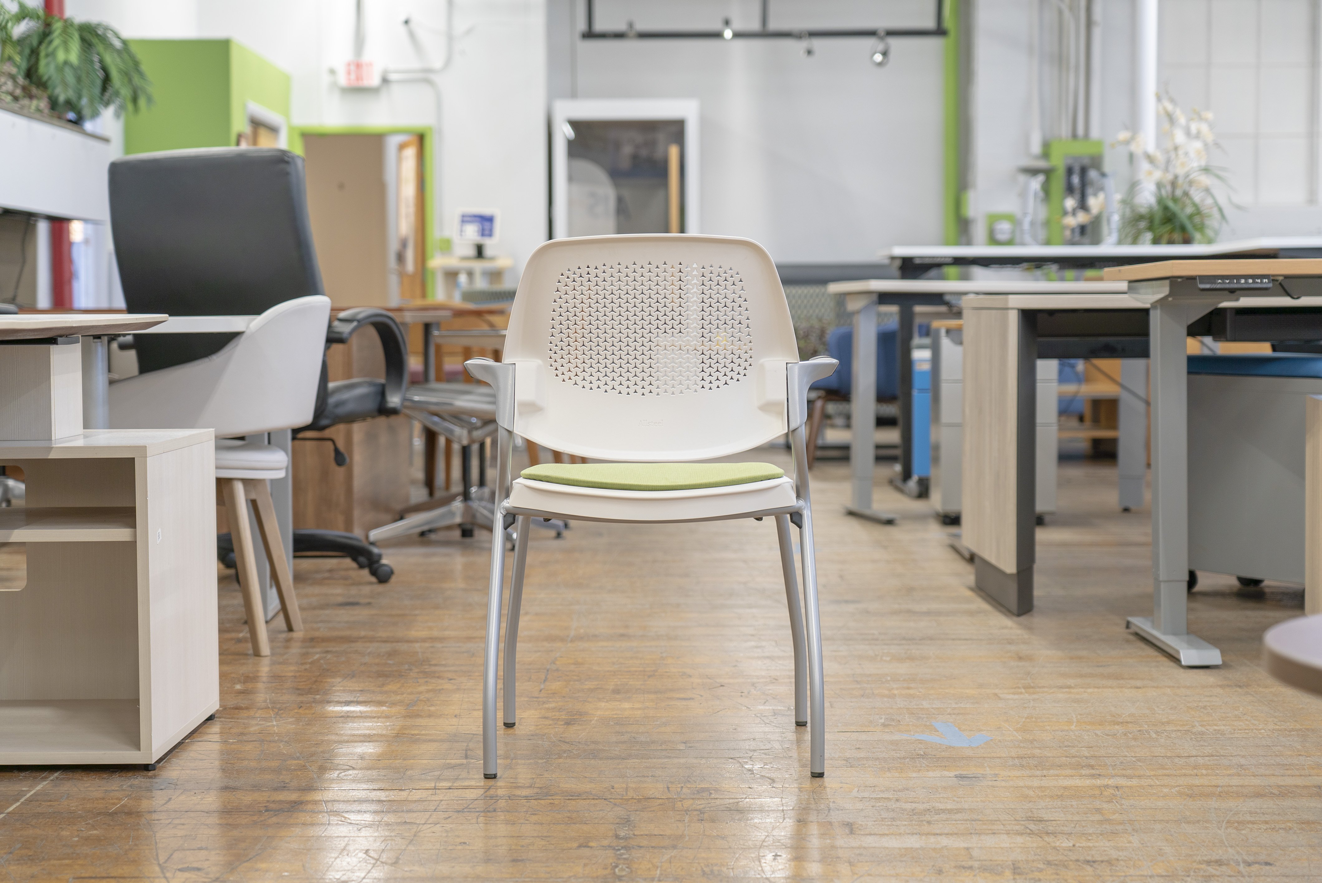 allsteel-inspire-stacking-guest-chairs