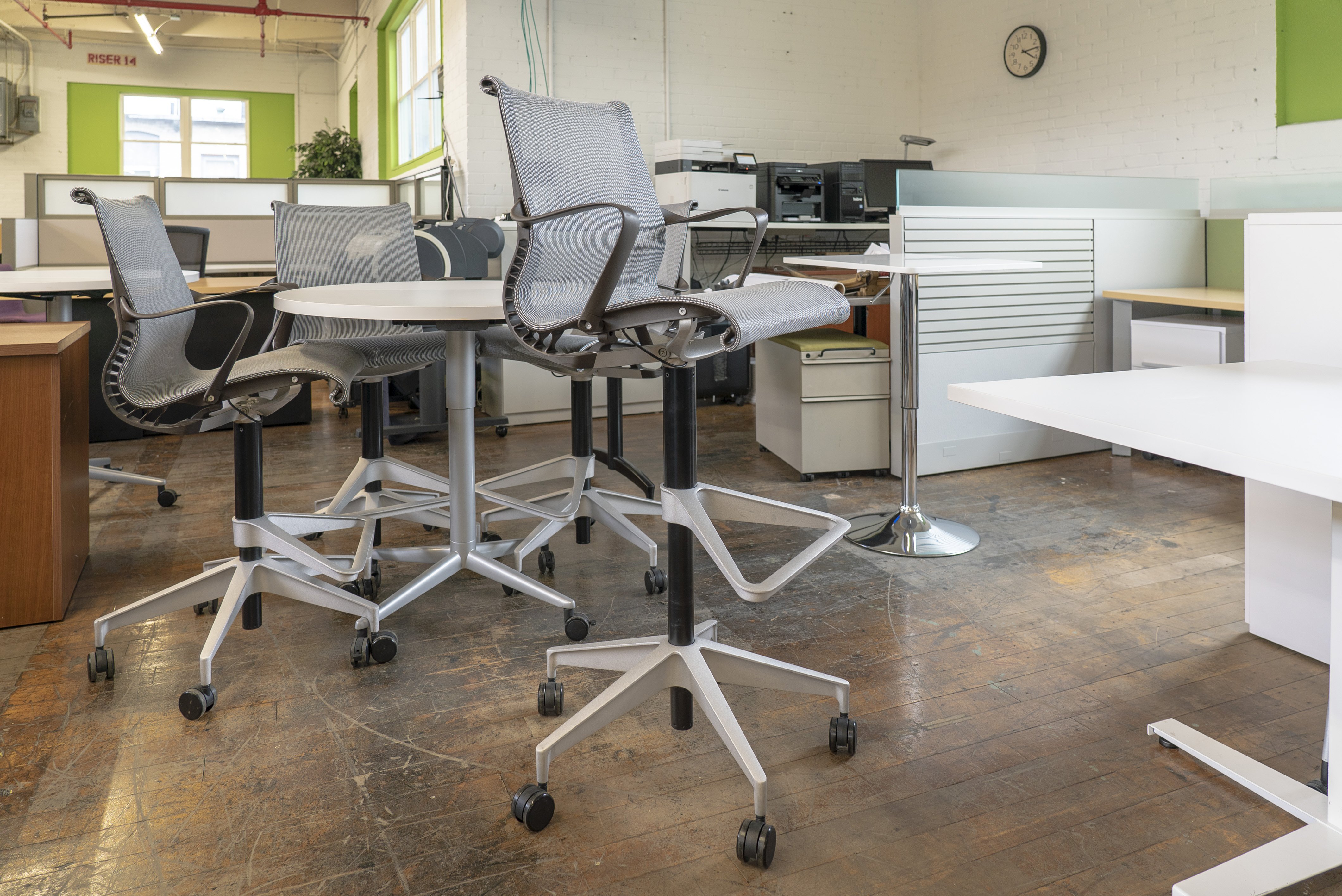 herman-miller-setu-stools
