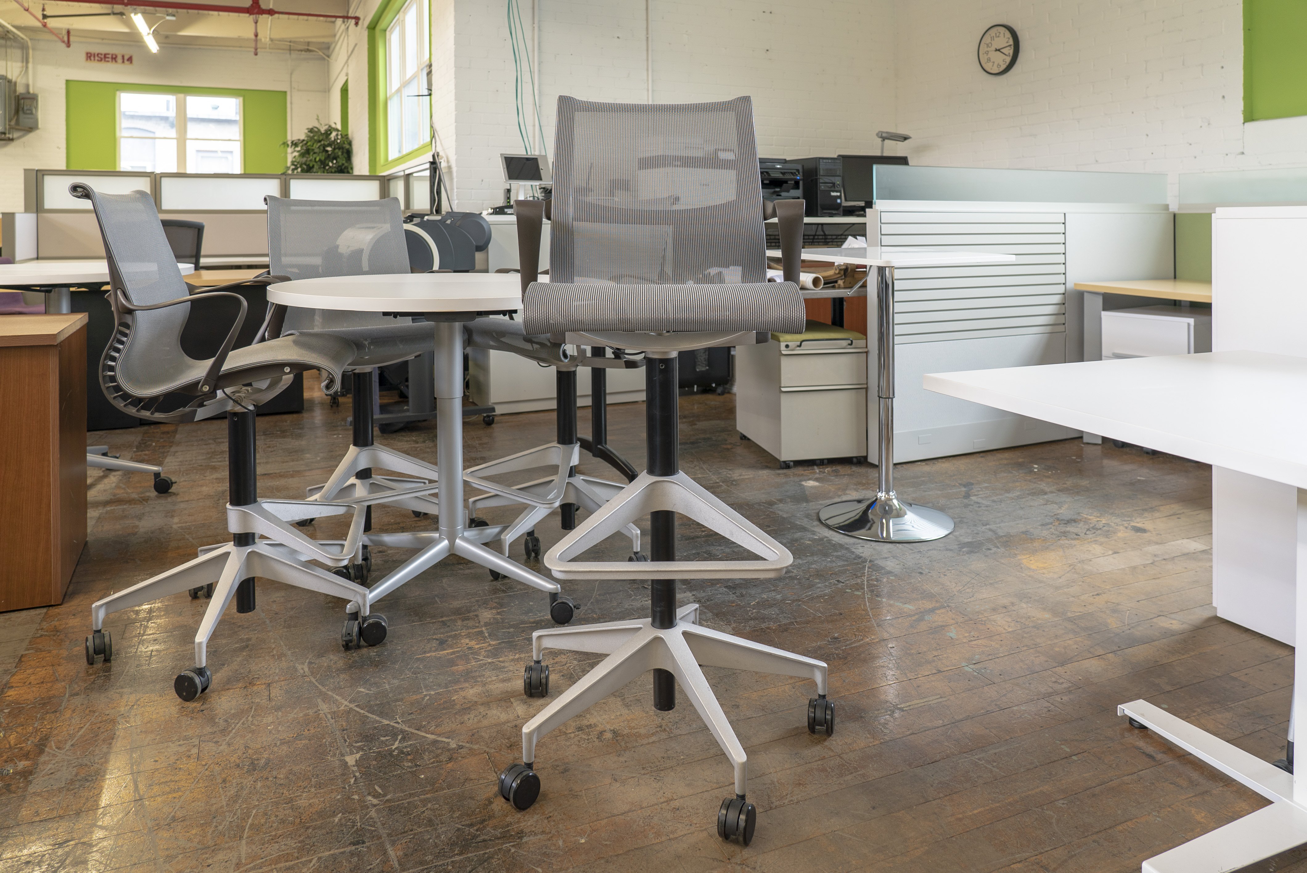 herman-miller-setu-stools