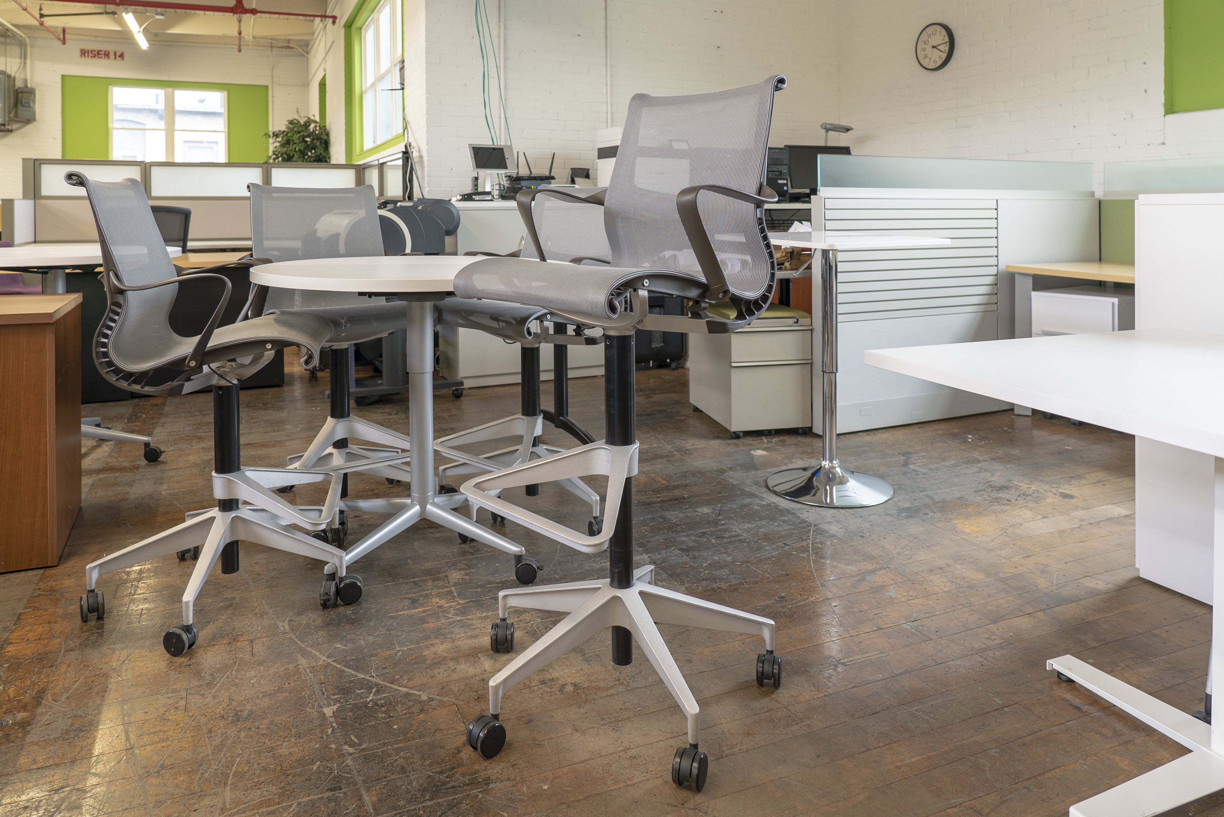 herman-miller-setu-stools