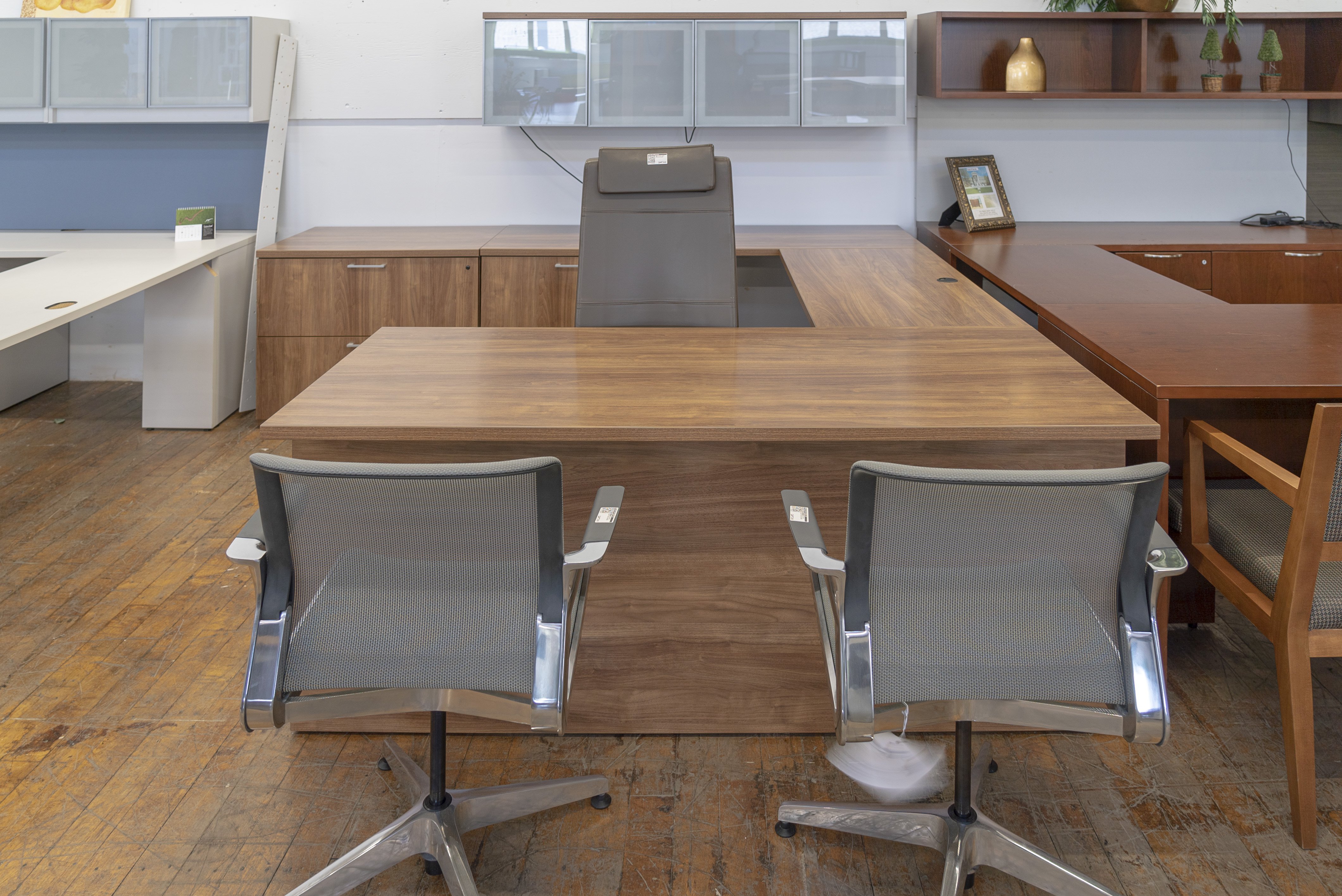 national-walnutprivate-office-u-shaped-desk-suite