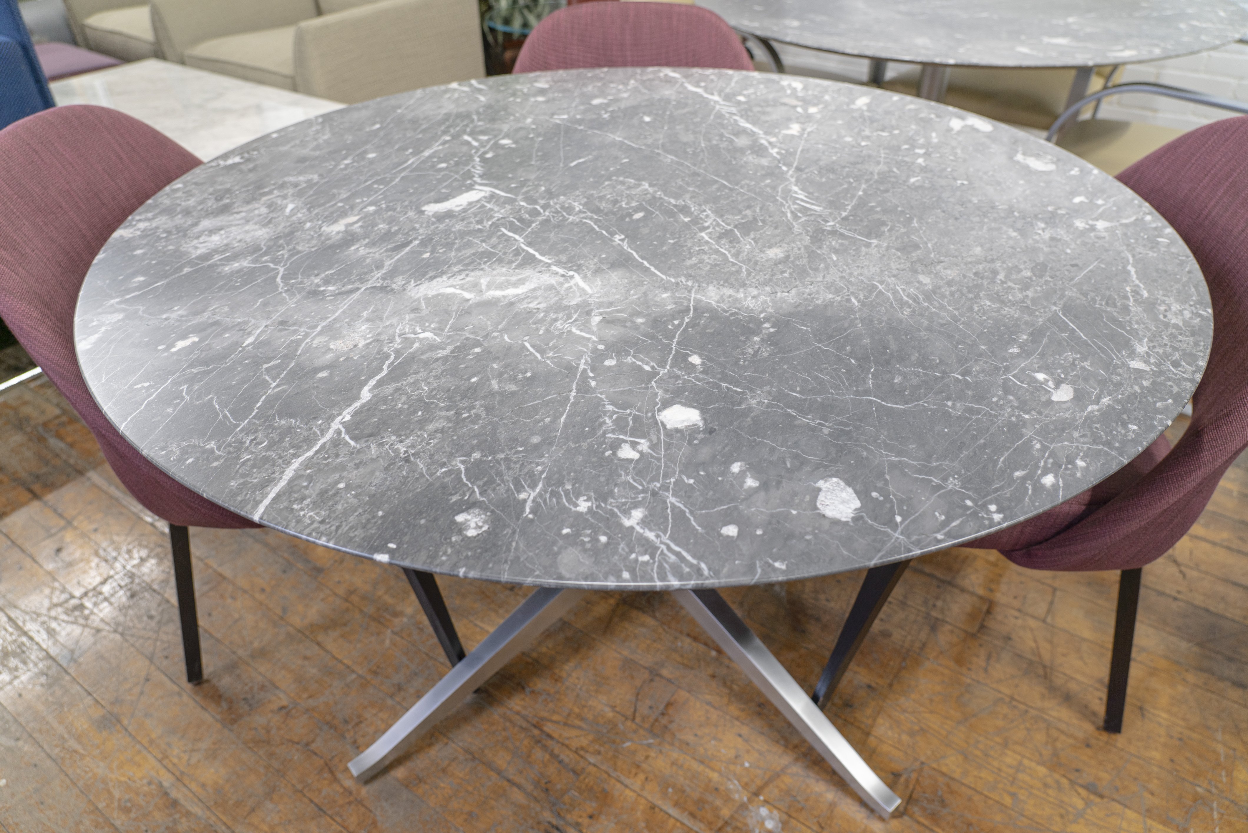 florence-knoll™-48-marble-round-tables