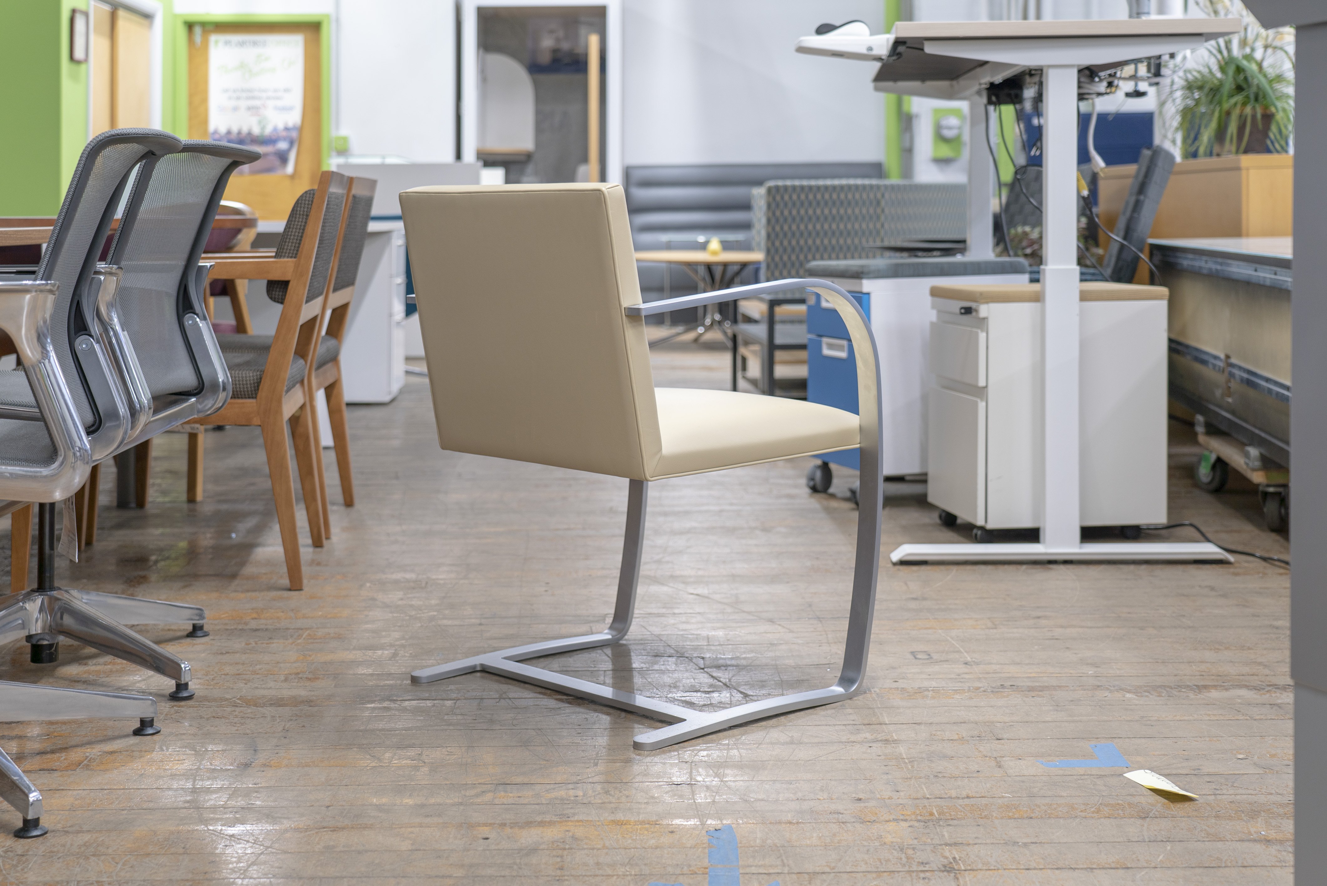 knoll-brno-flat-bar-chairs