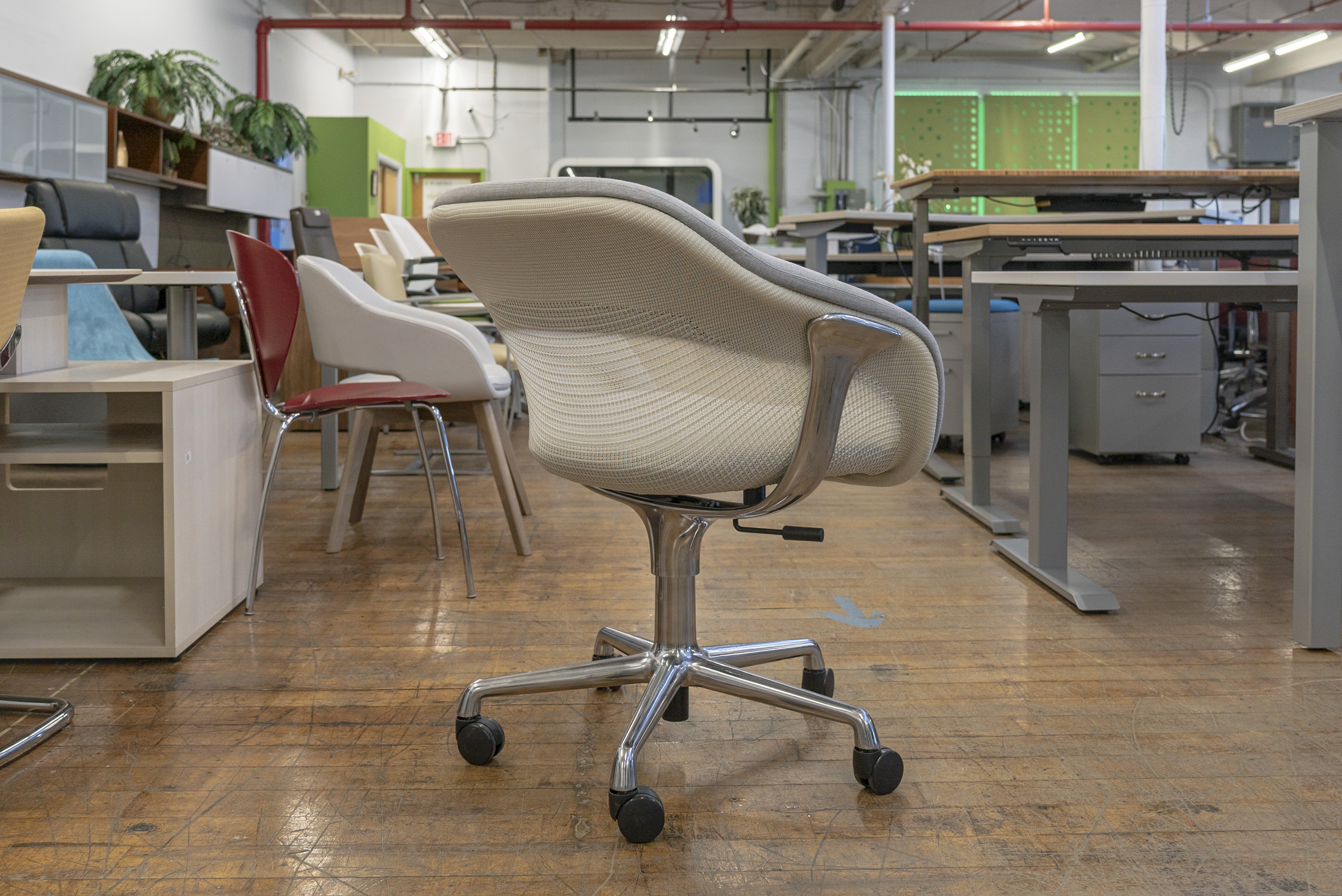 coalesse-sw_1-conference-chairs