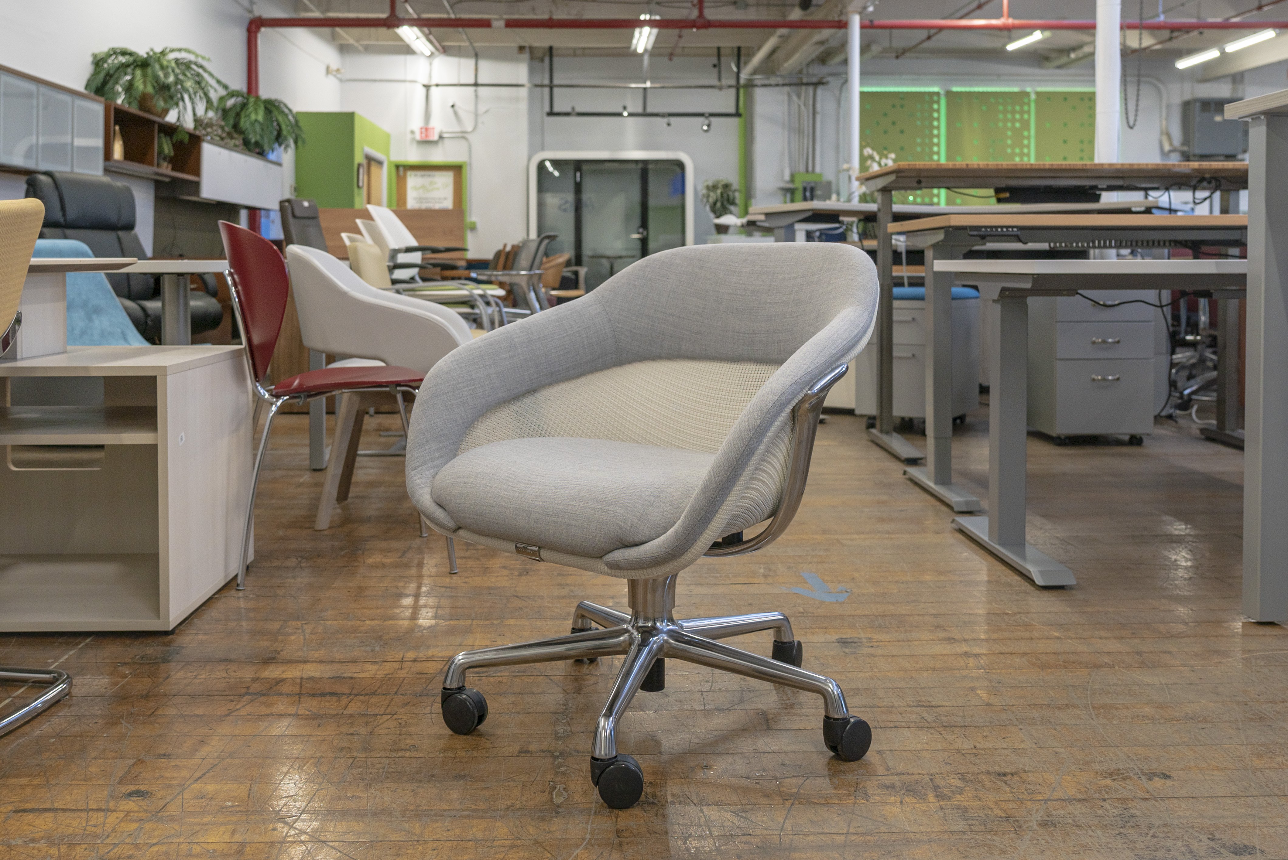 coalesse-sw_1-conference-chairs