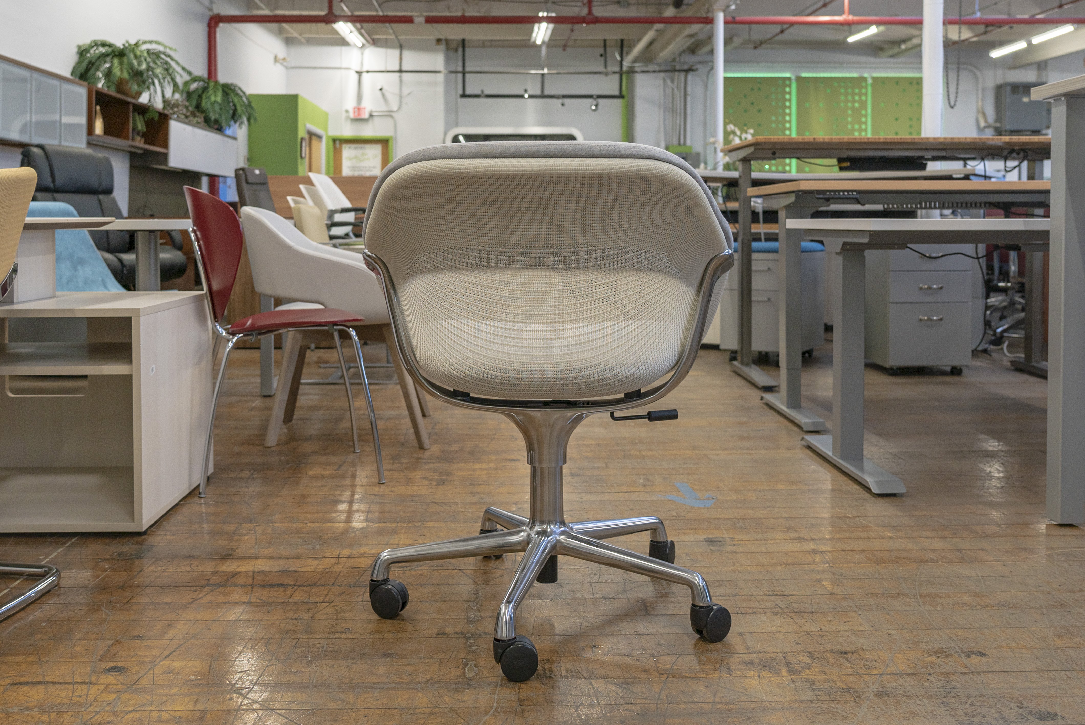 coalesse-sw_1-conference-chairs