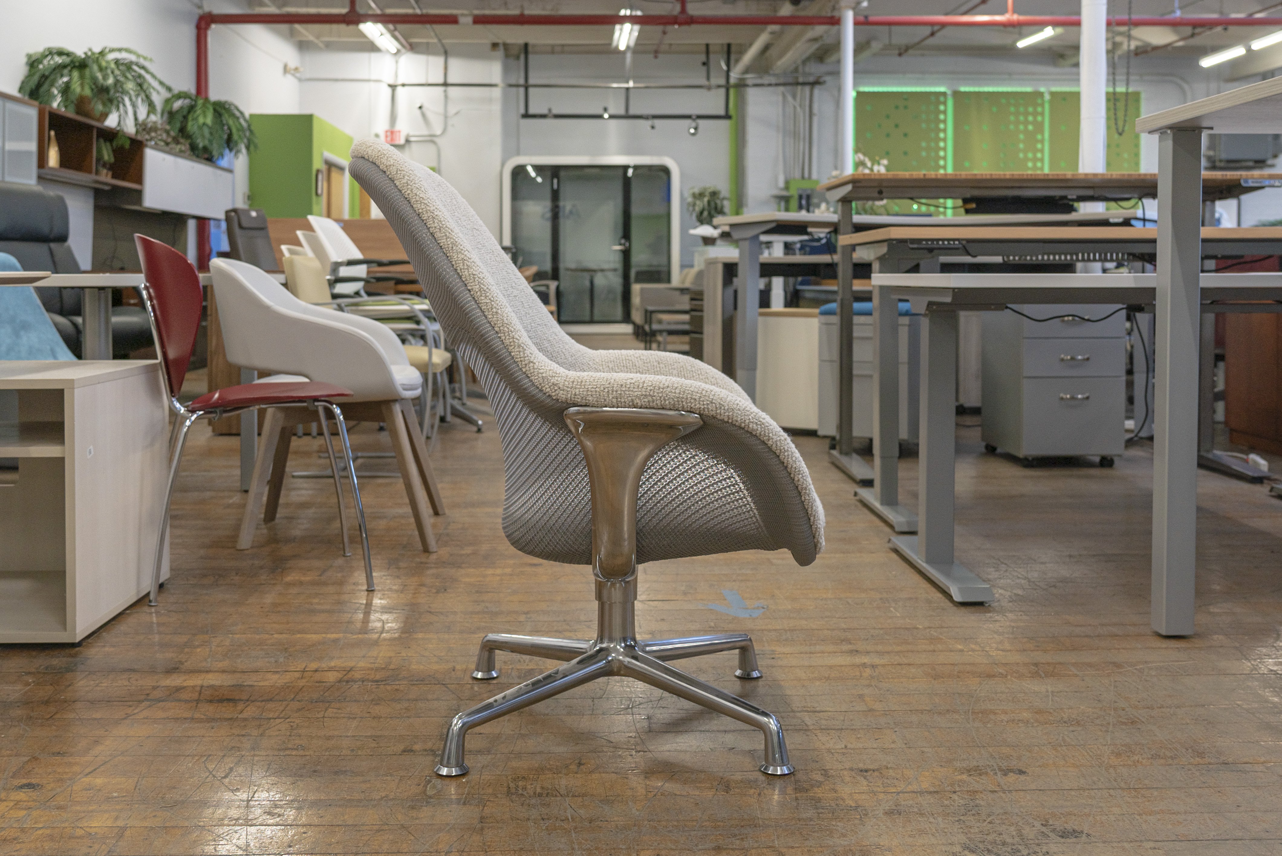 coalesse-sw_1-lounge-swivel-chairs