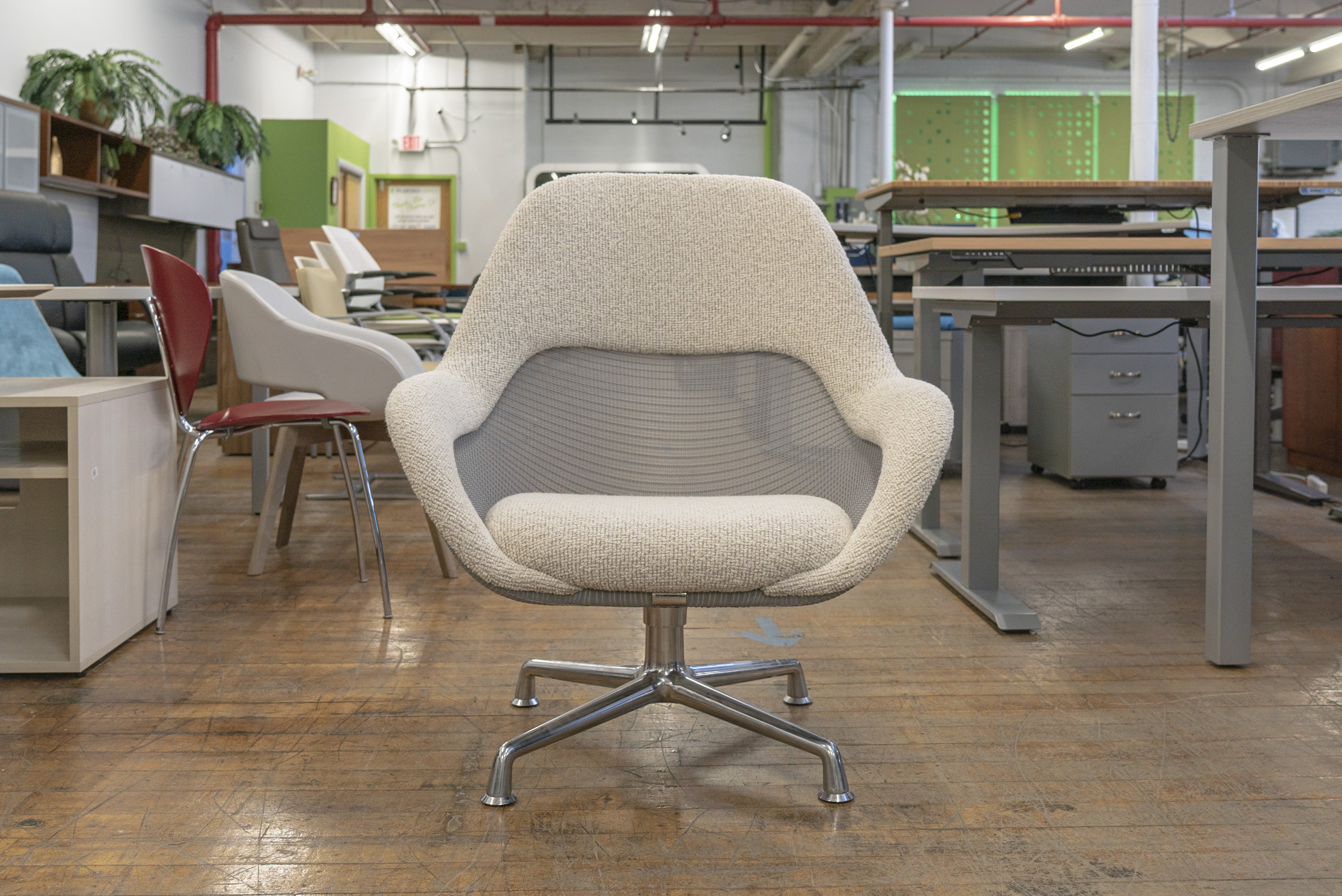 coalesse-sw_1-lounge-swivel-chairs