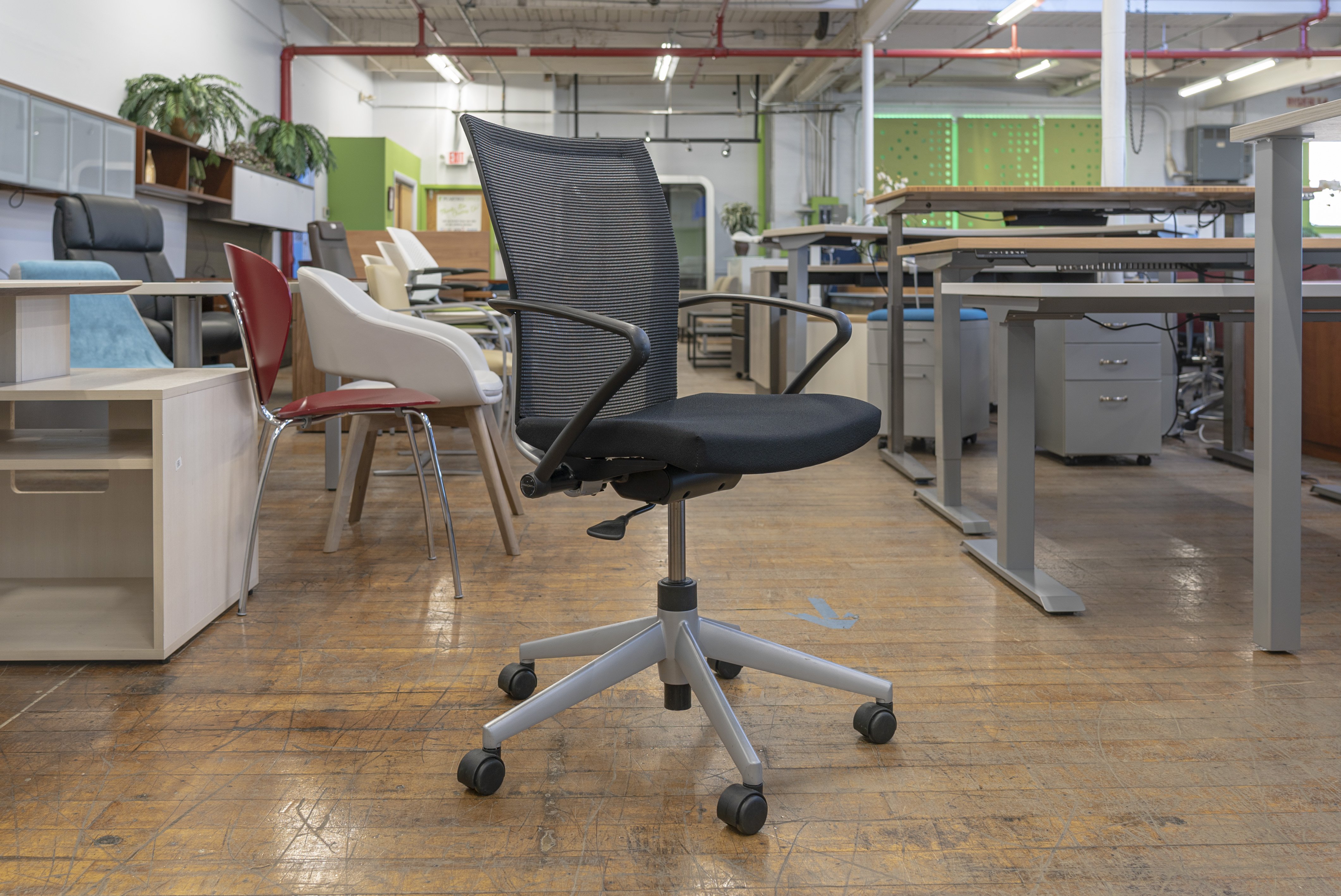 haworth-x99-advanced-seminar-chairs