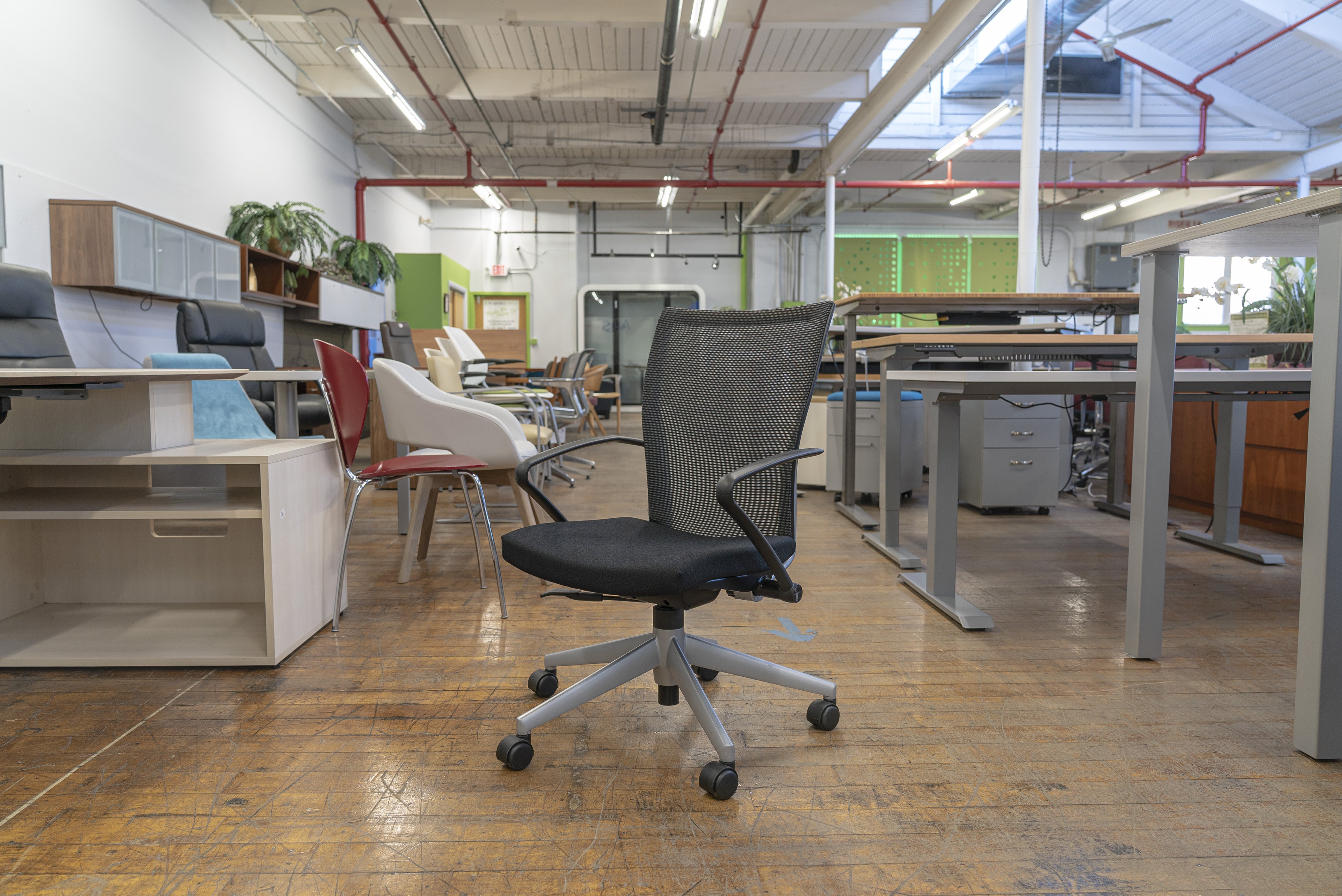 haworth-x99-advanced-seminar-chairs