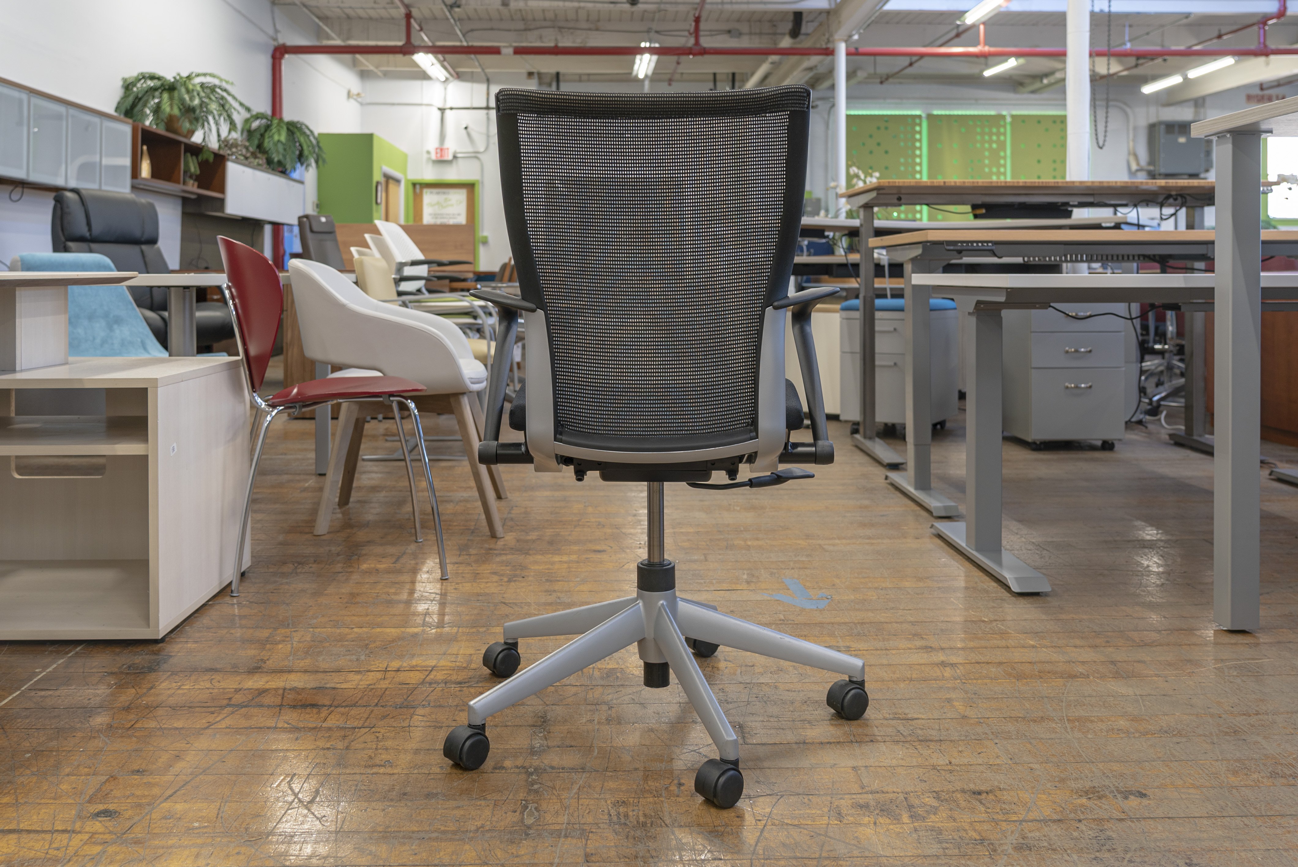haworth-x99-advanced-seminar-chairs