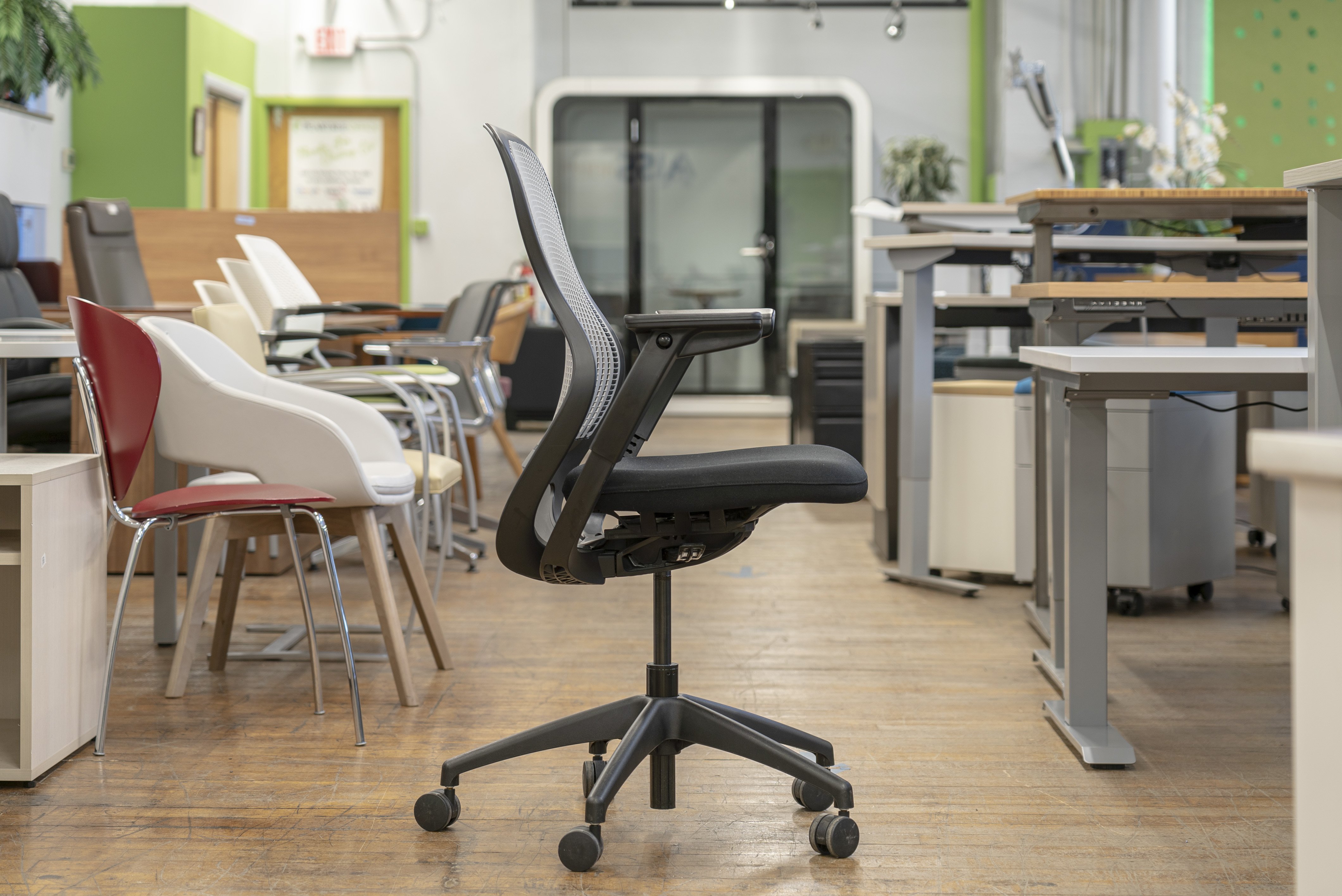 knoll-regeneration-chairs