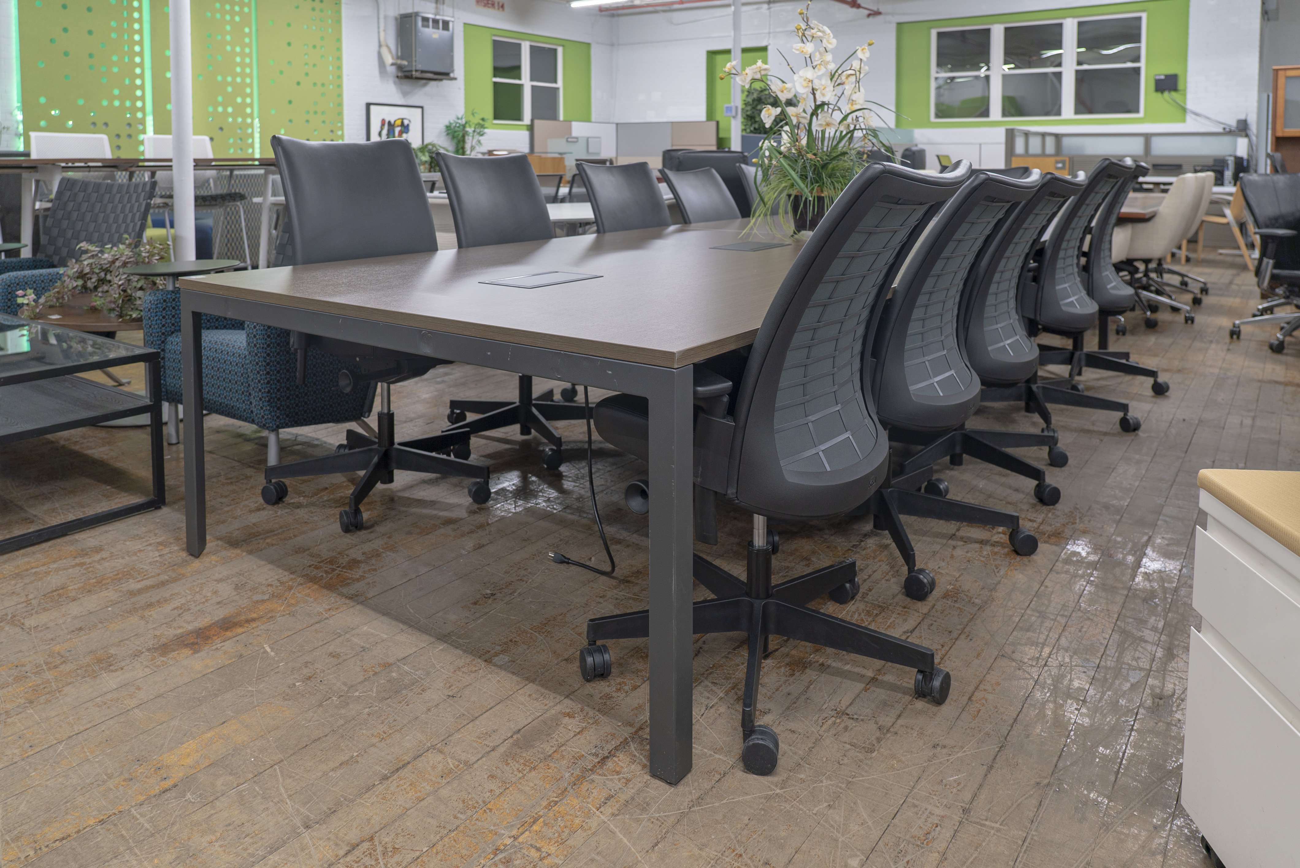 herman-miller-layout-studio-conference-table