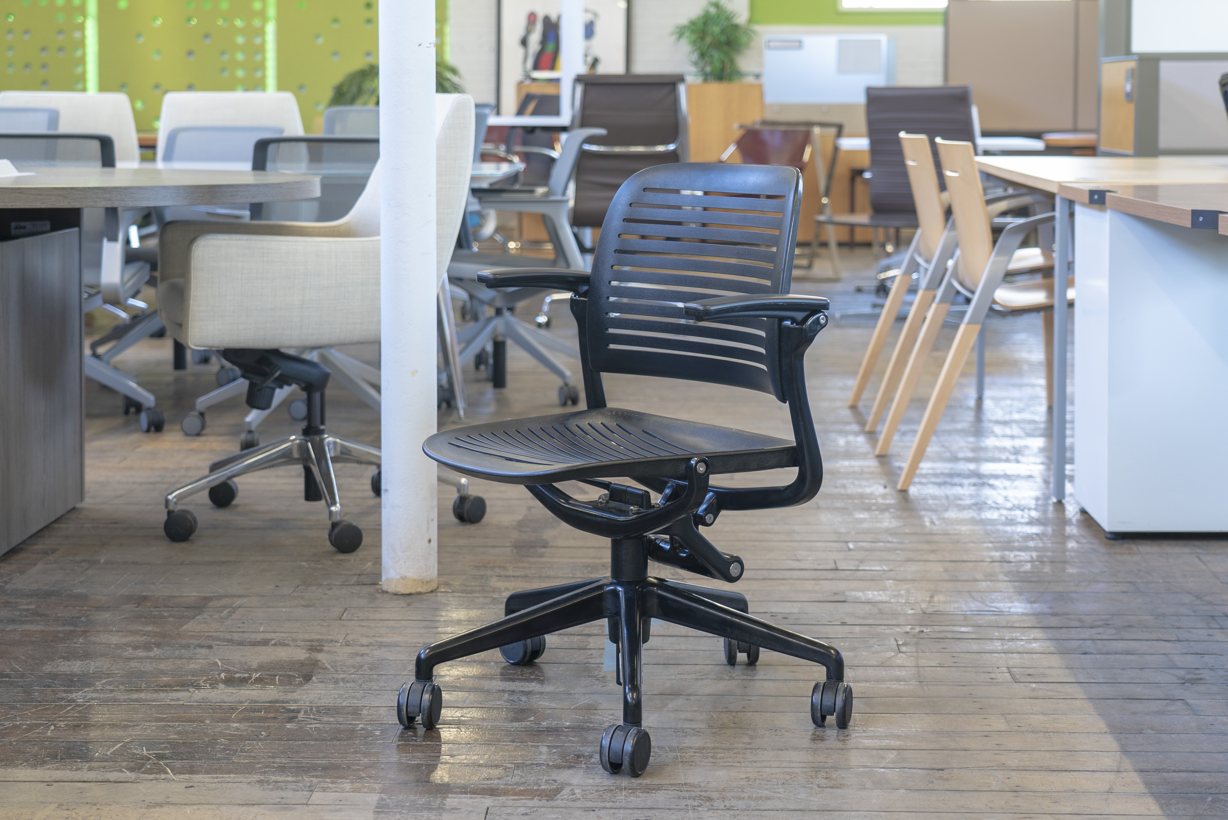 steelcase-cachet-task-chairs