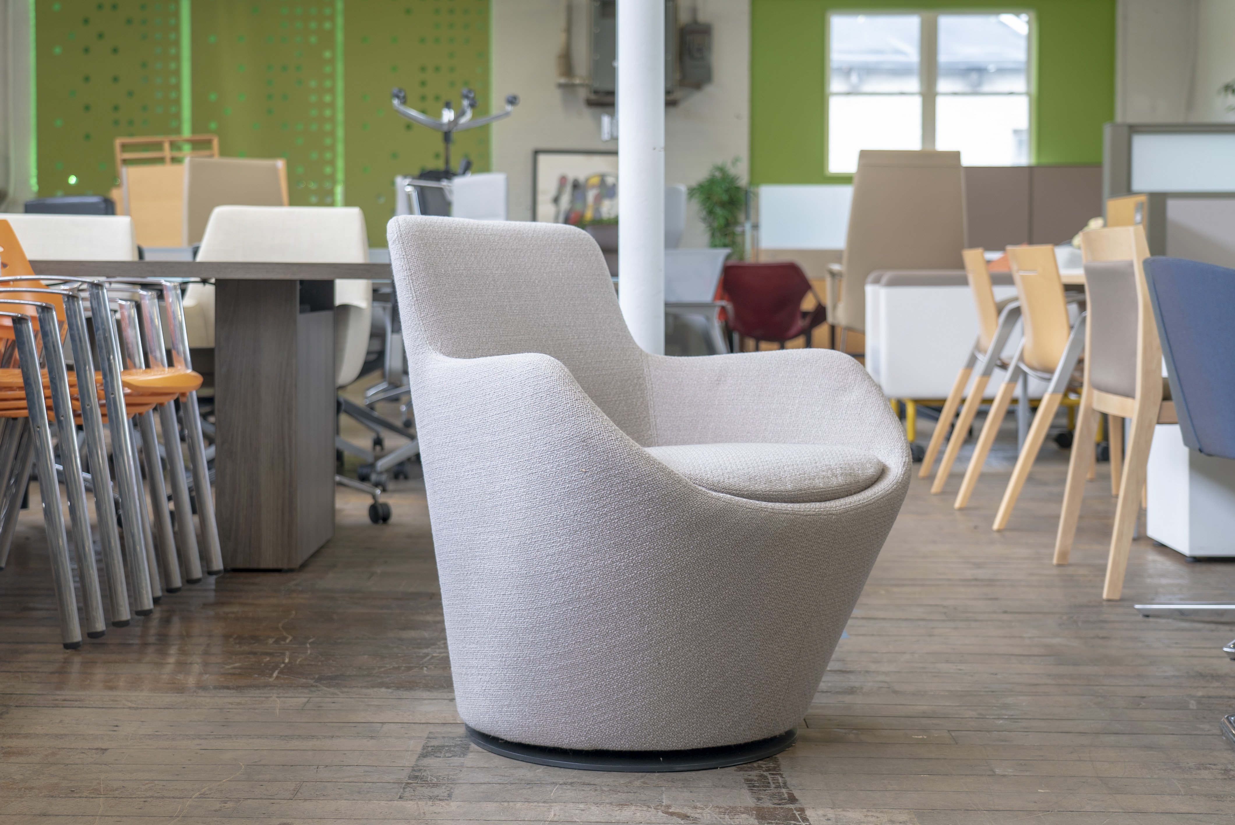 allsteel-retreat-low-back-swivel-chairs