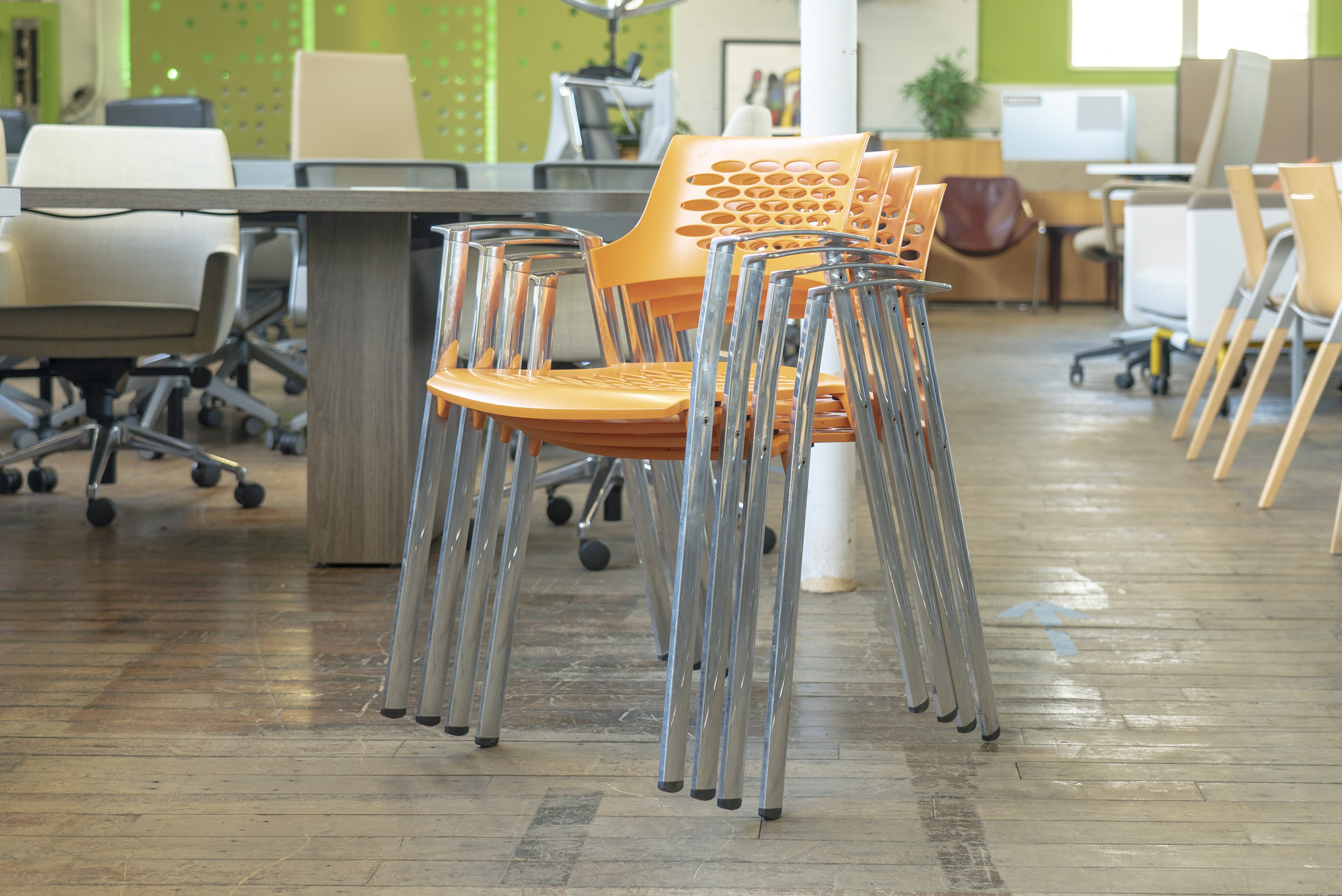 lamm-nyo-stacking-chairs