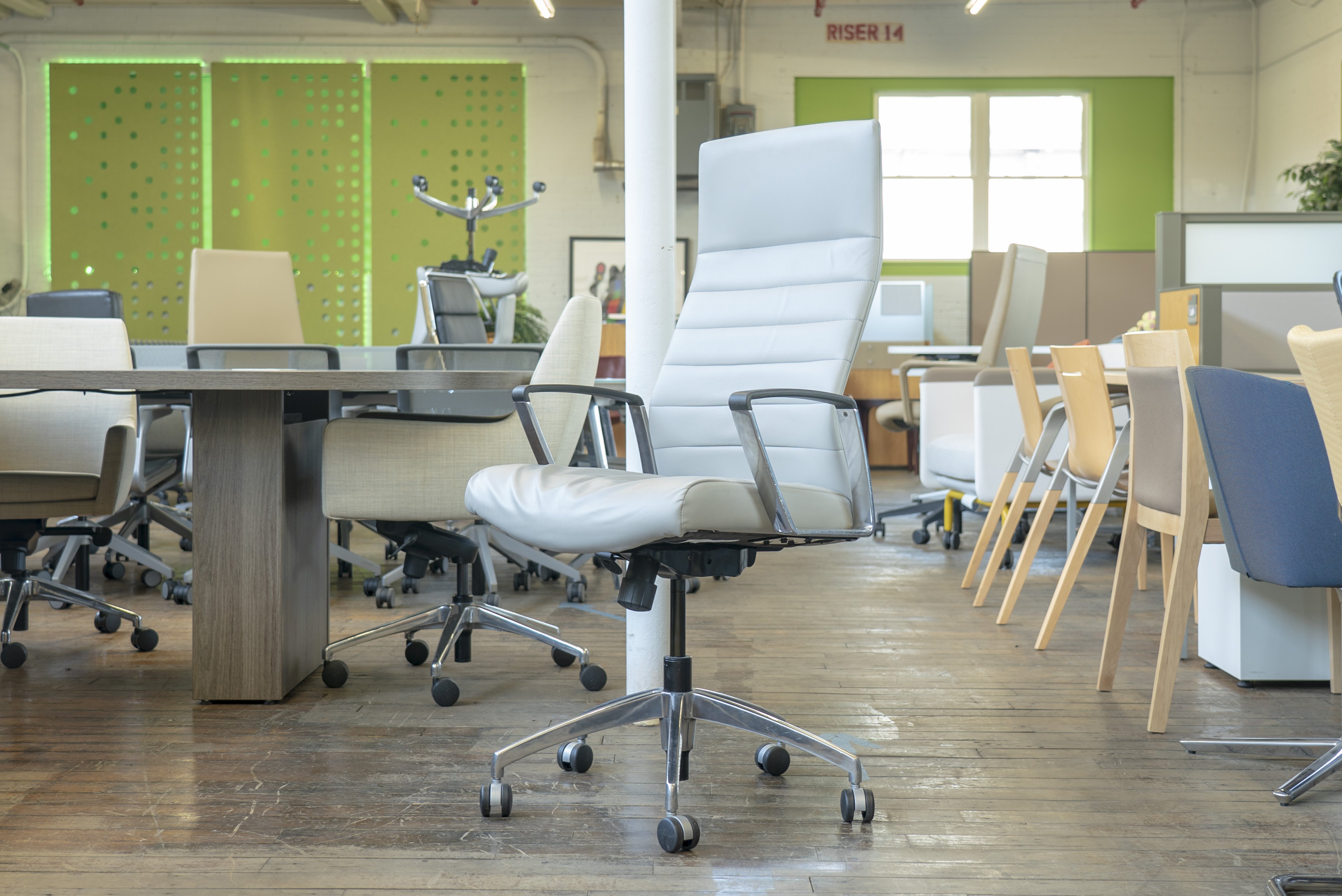 paoli-svelte-graleather-high-back-conference-chairs