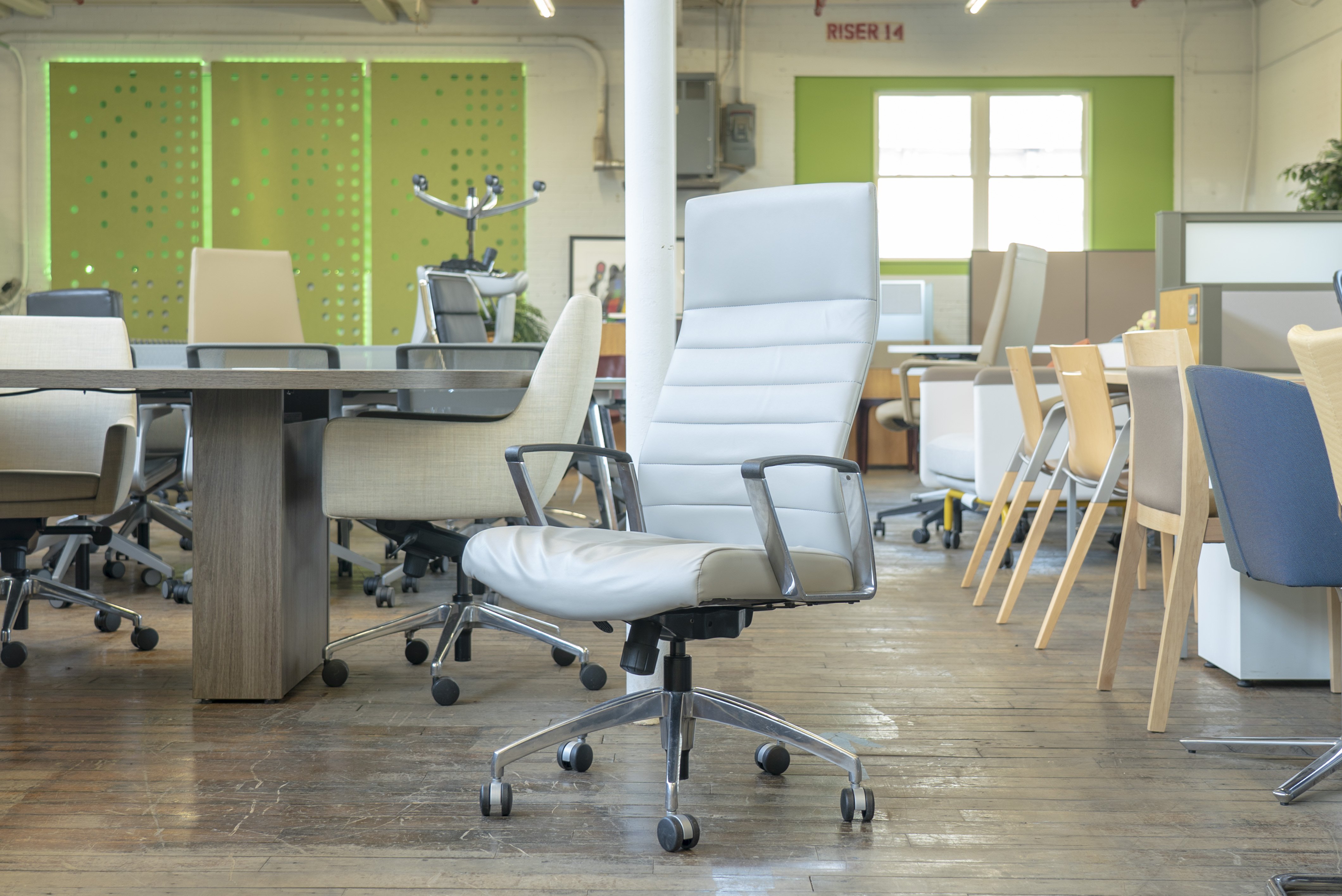 paoli-svelte-graleather-high-back-conference-chairs