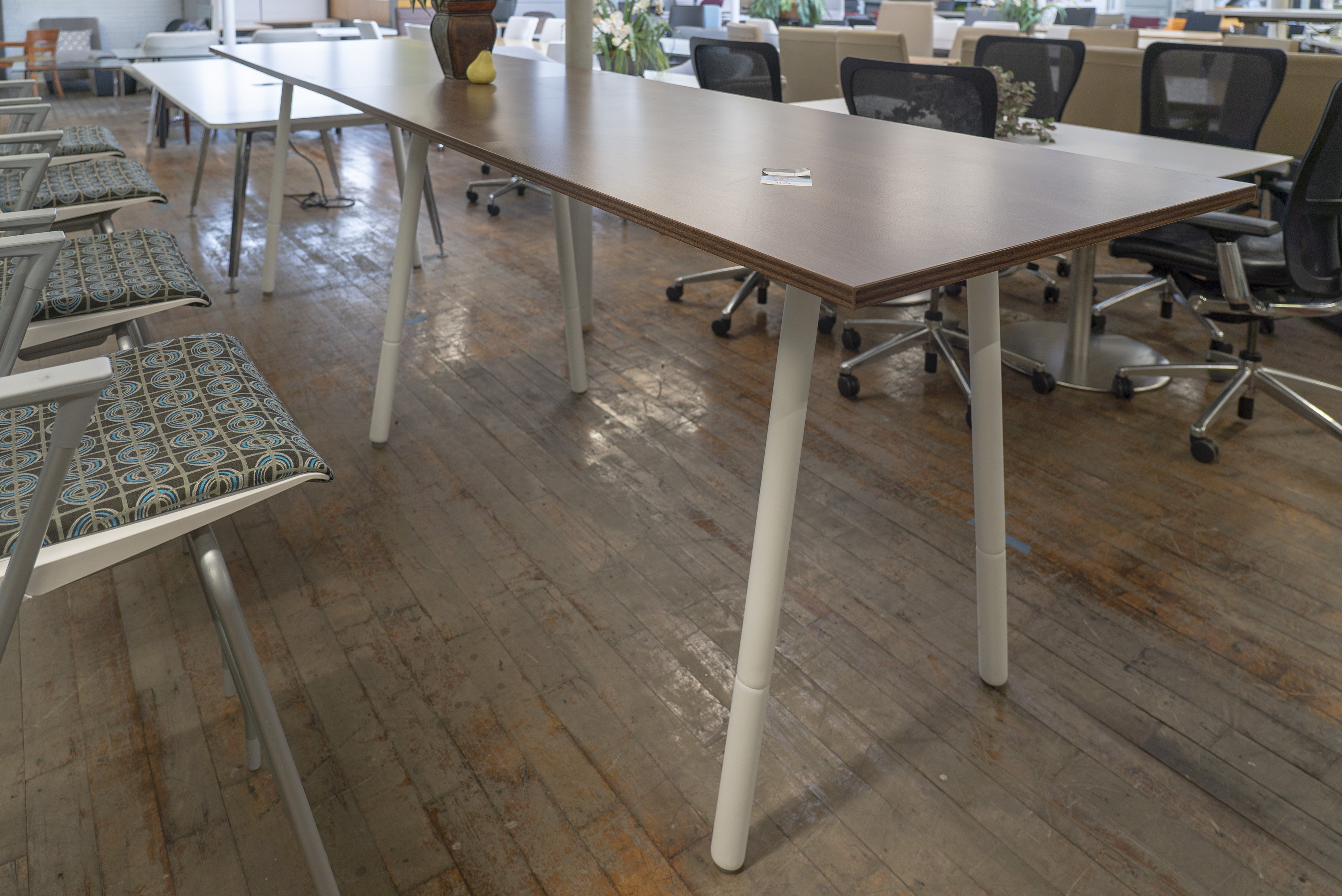 custom-12-bar-height-conference-cafe-table