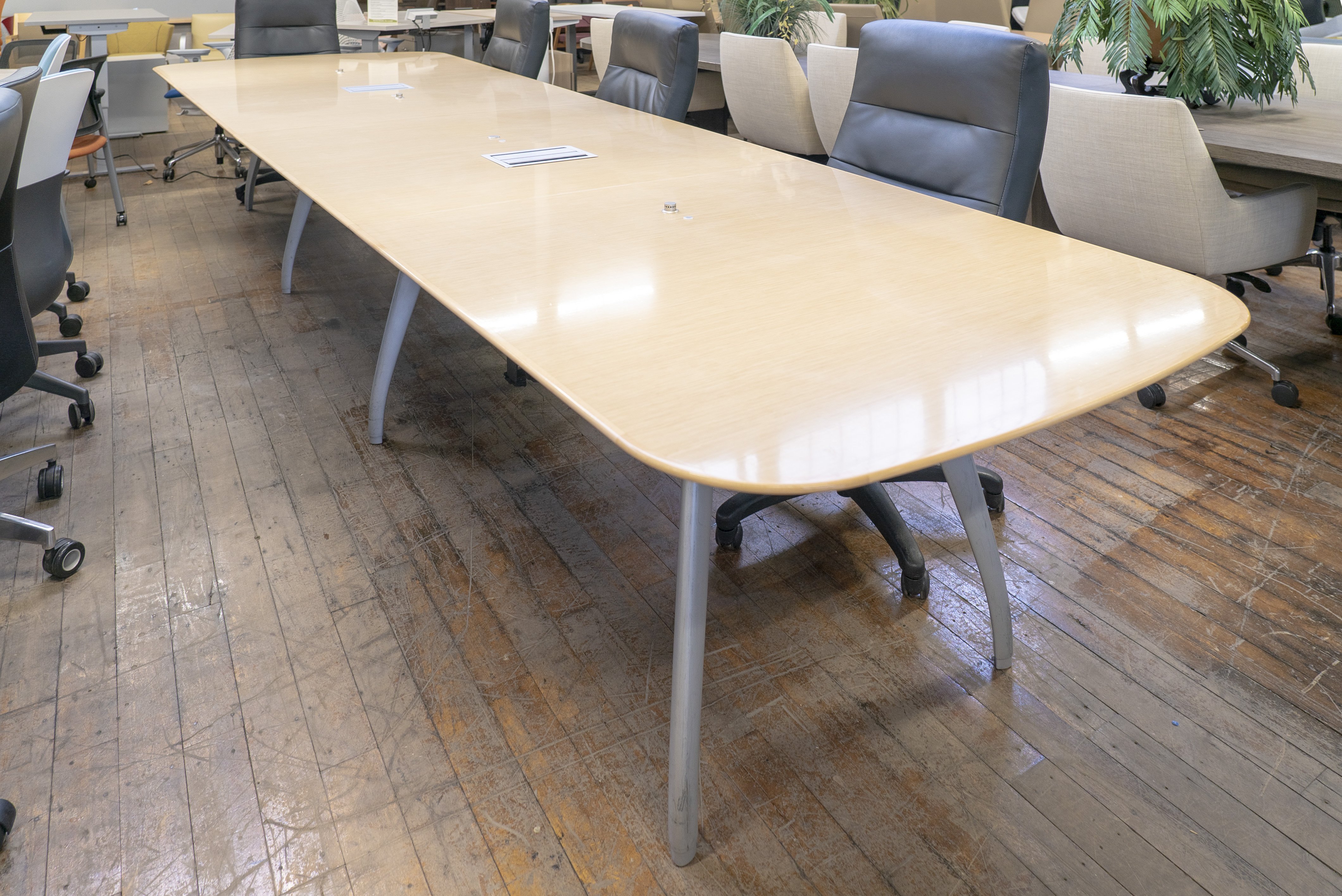 gunlocke-16-tele-conference-table