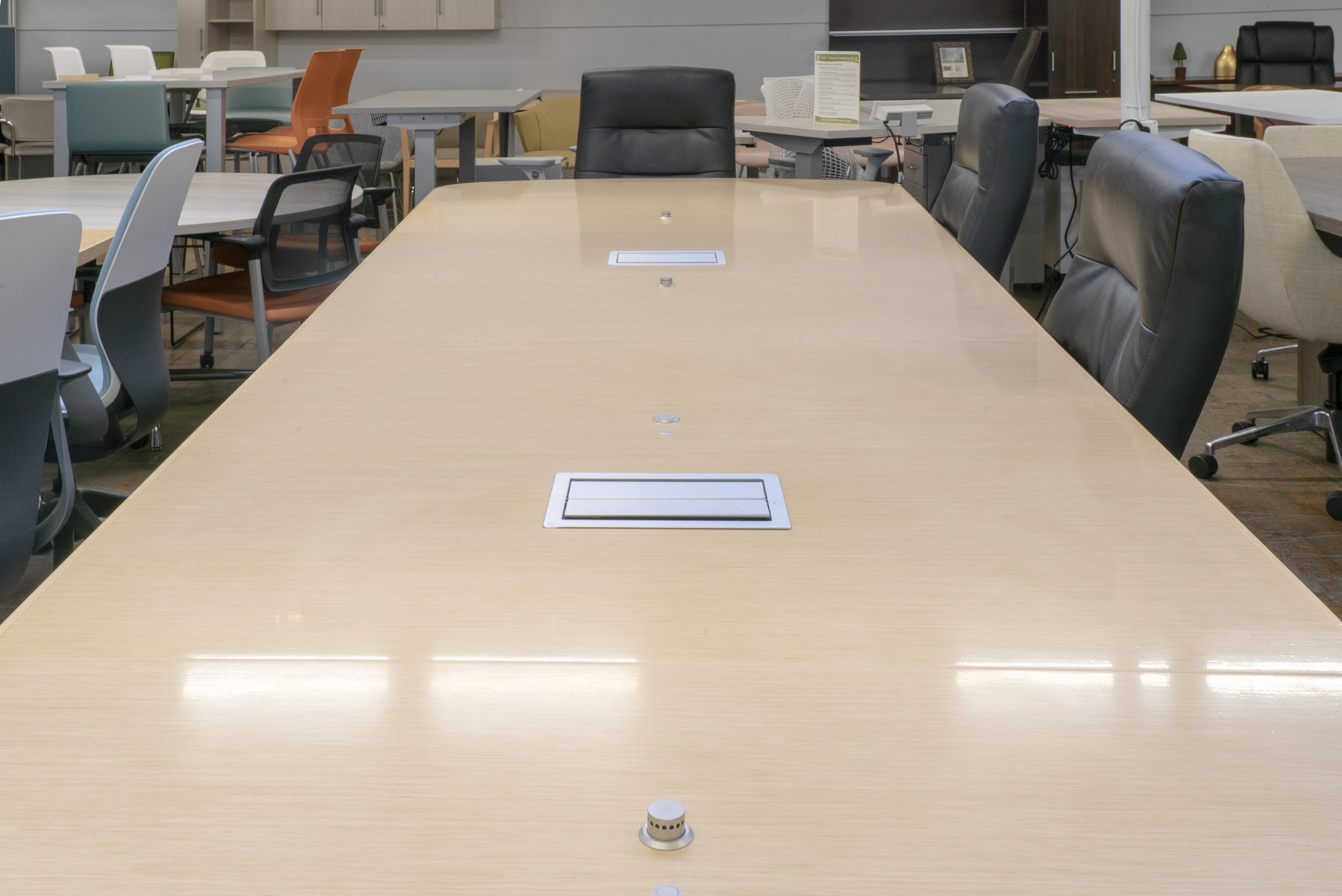 gunlocke-16-tele-conference-table