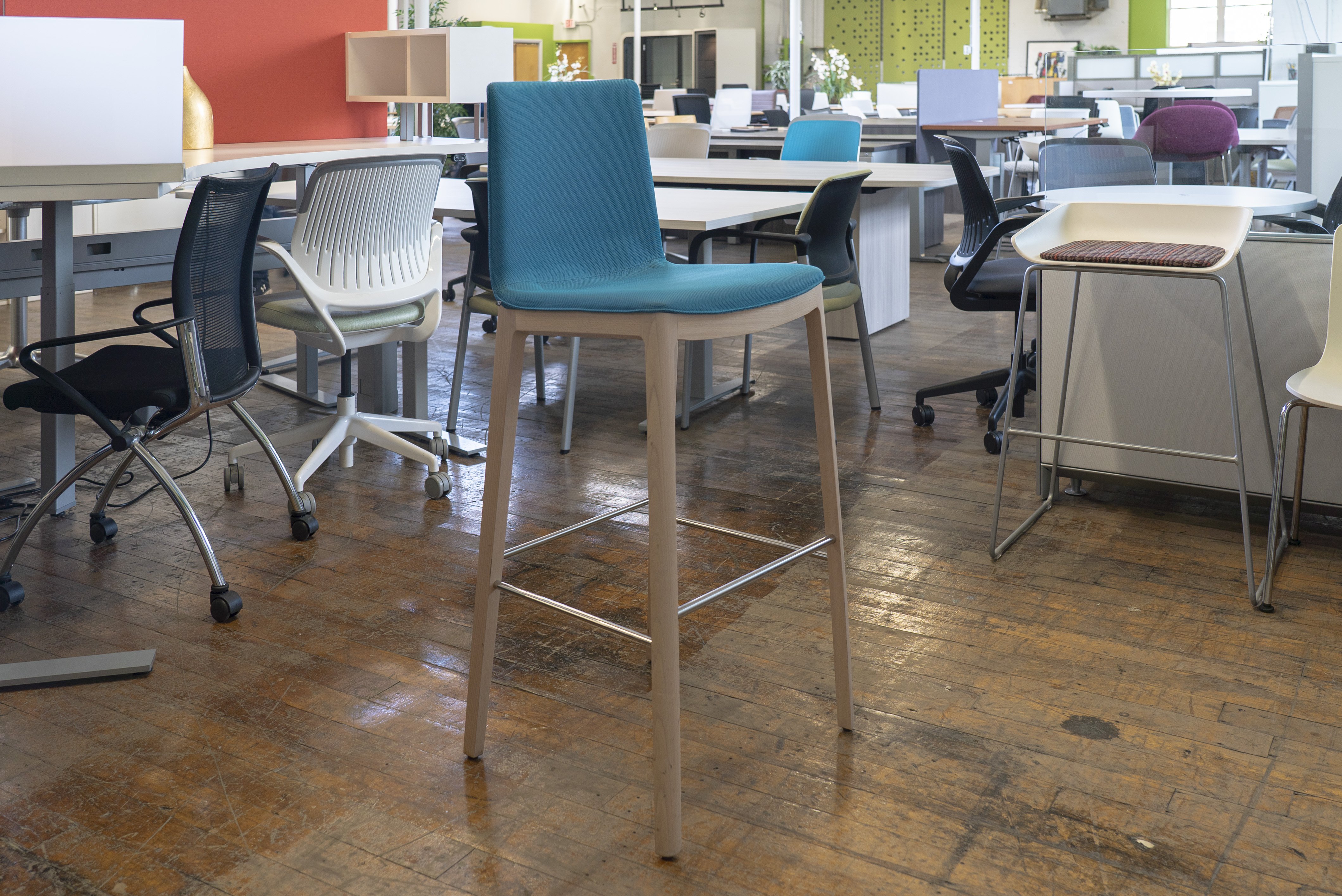 andreu-world-flex-chair-high-back-stools