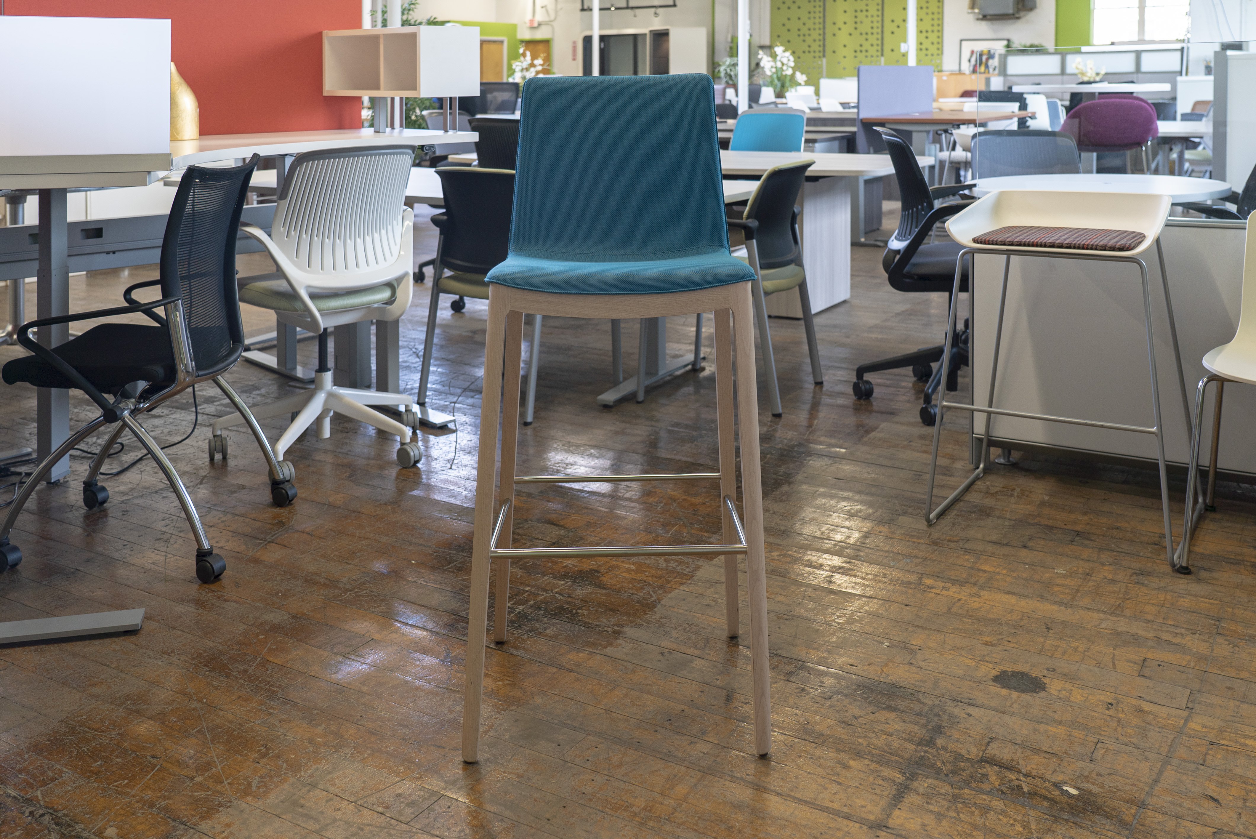 andreu-world-flex-chair-high-back-stools