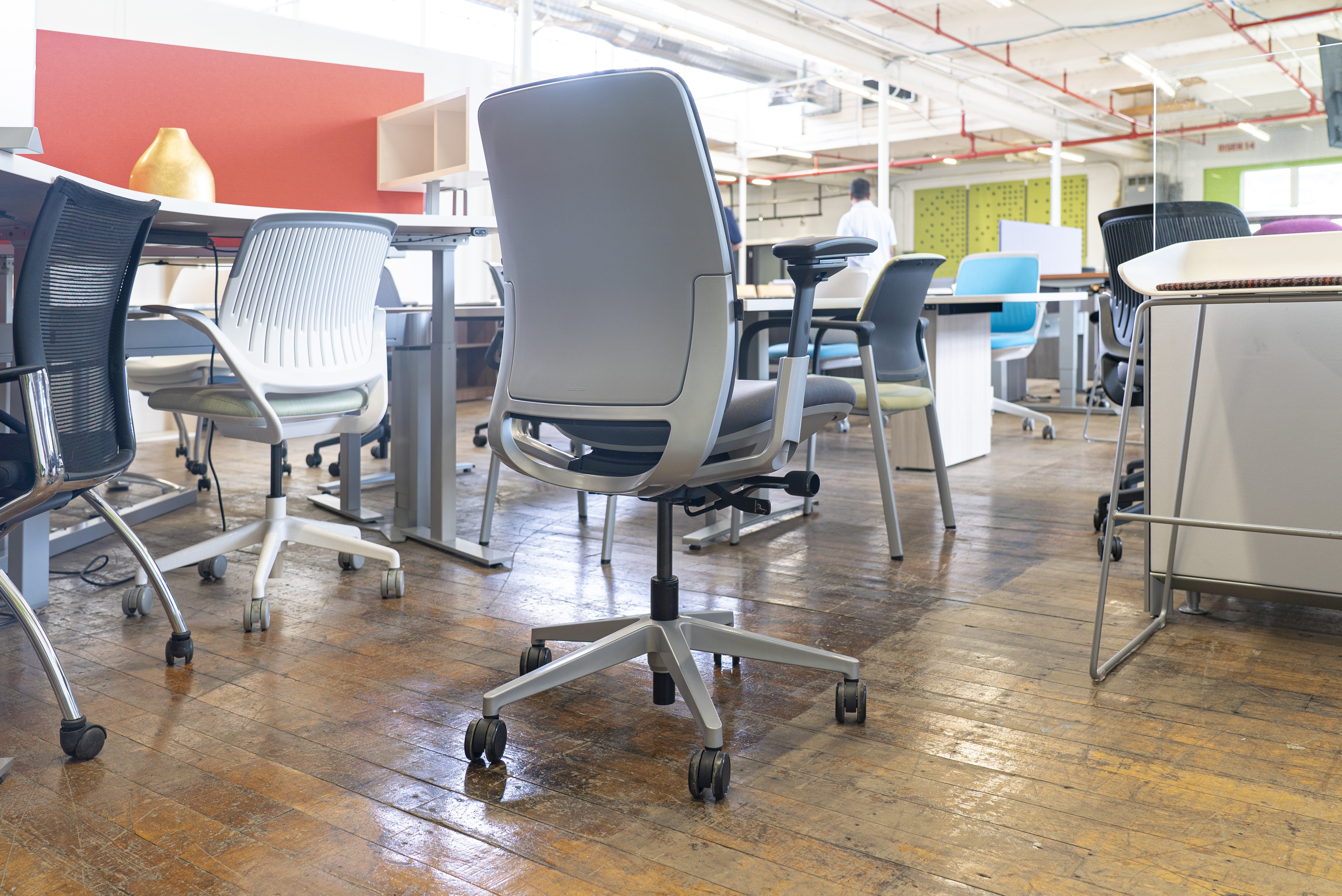 steelcase-amia-task-chairs