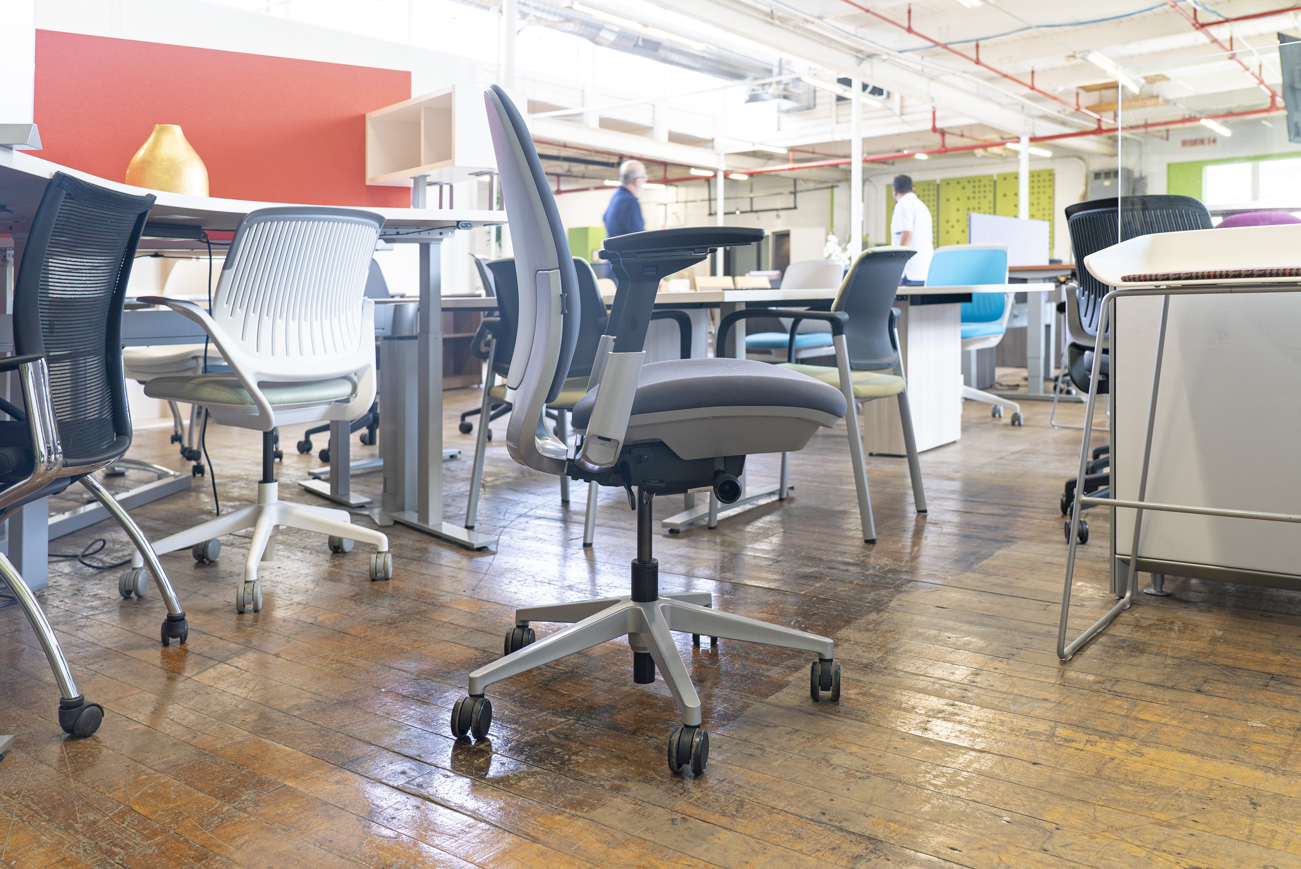 steelcase-amia-task-chairs