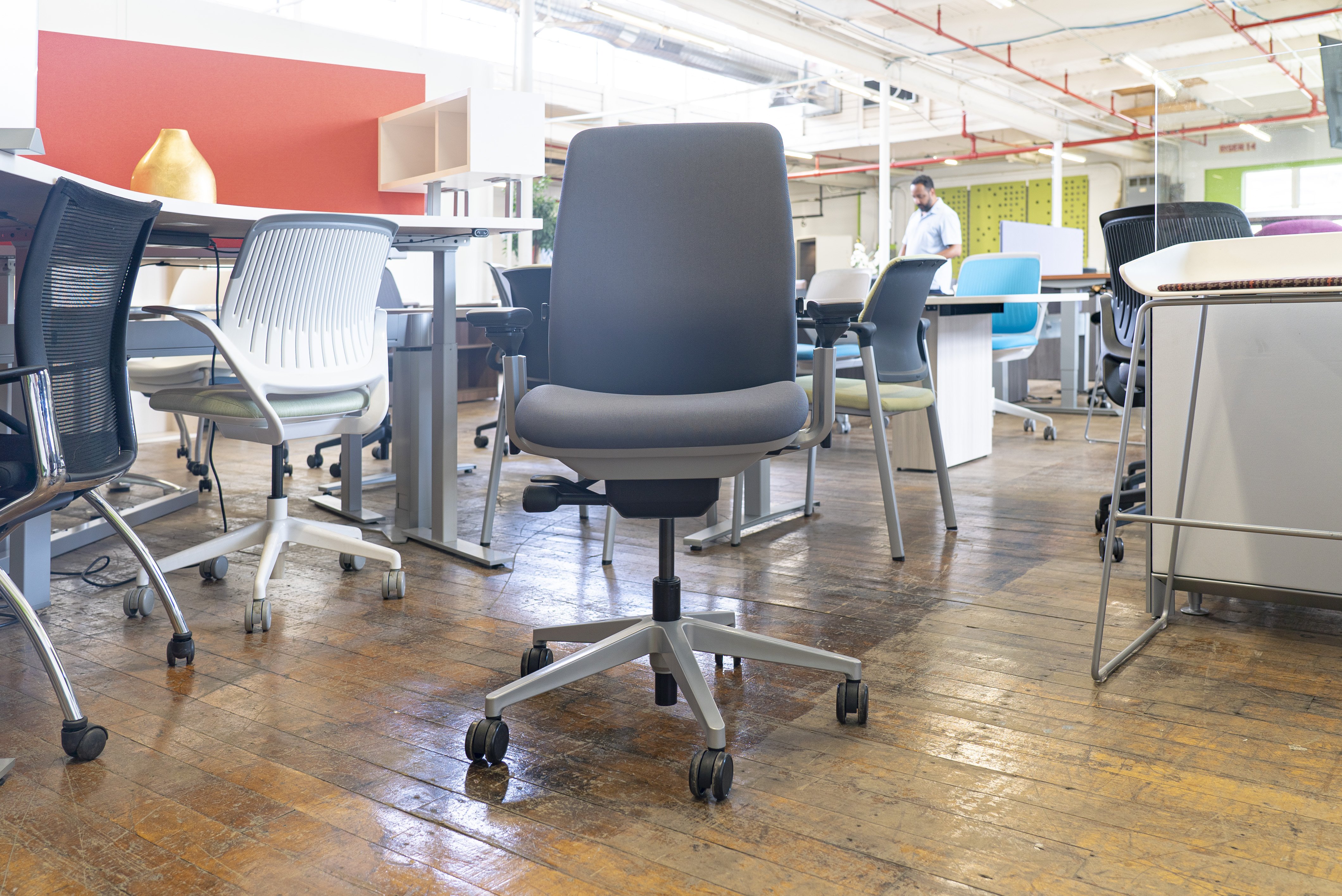 steelcase-amia-task-chairs