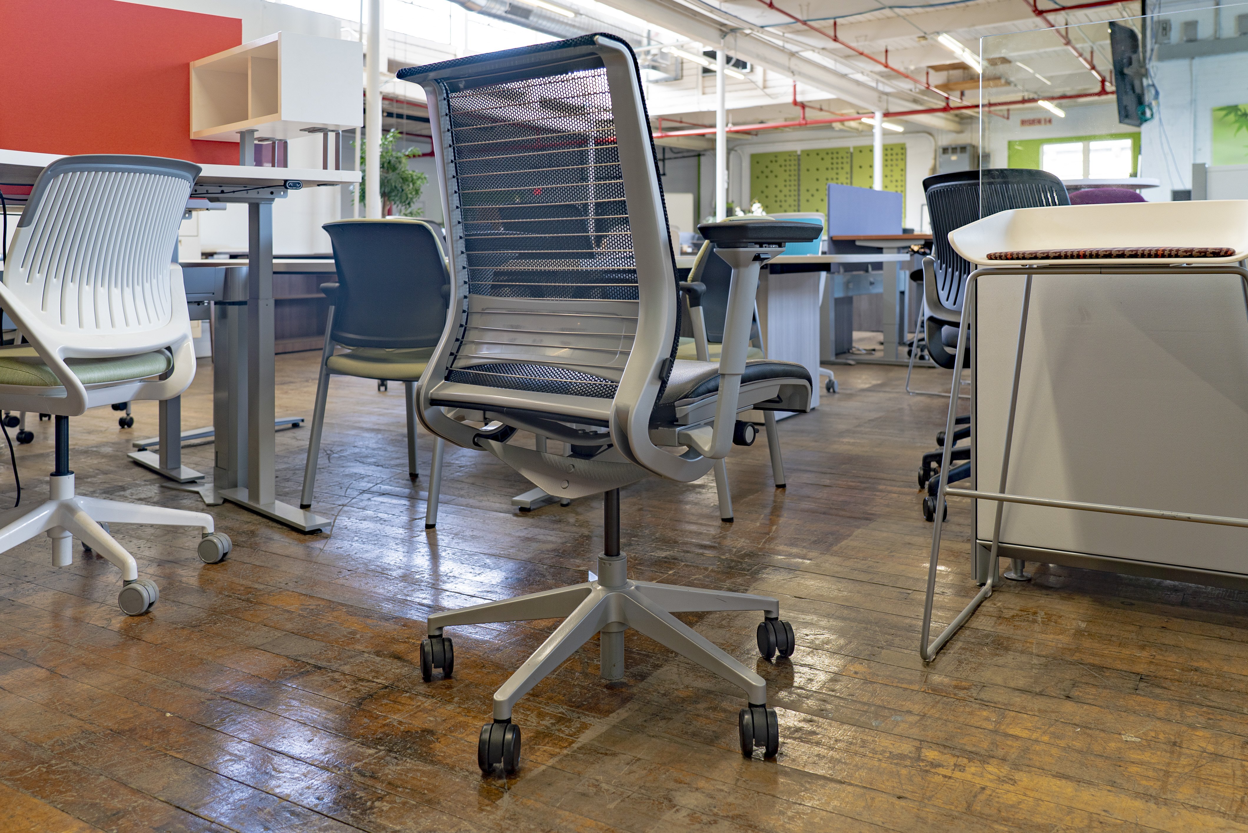 steelcase-think-v1-mesh-back-leather-task-chairs