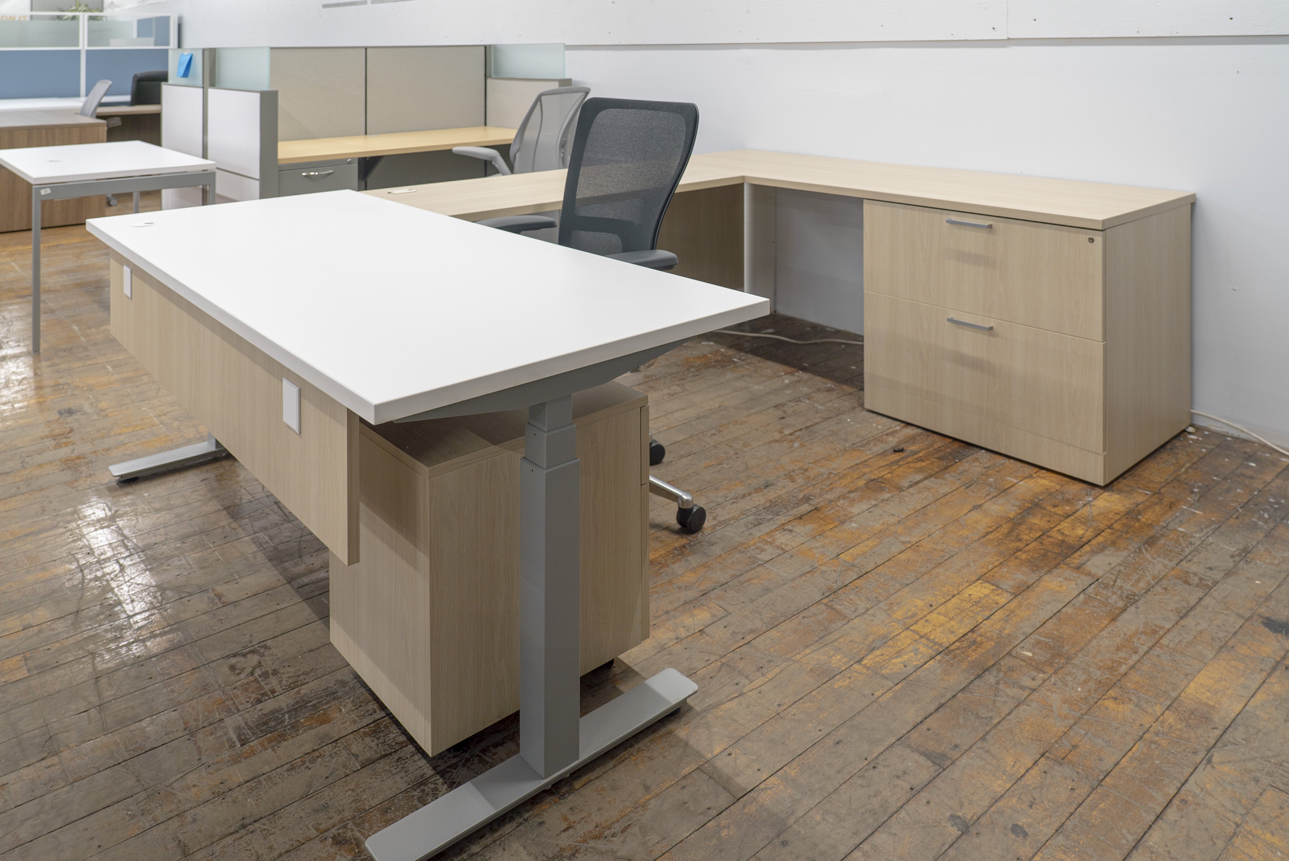 allsteel-approach-executive-desk-suites